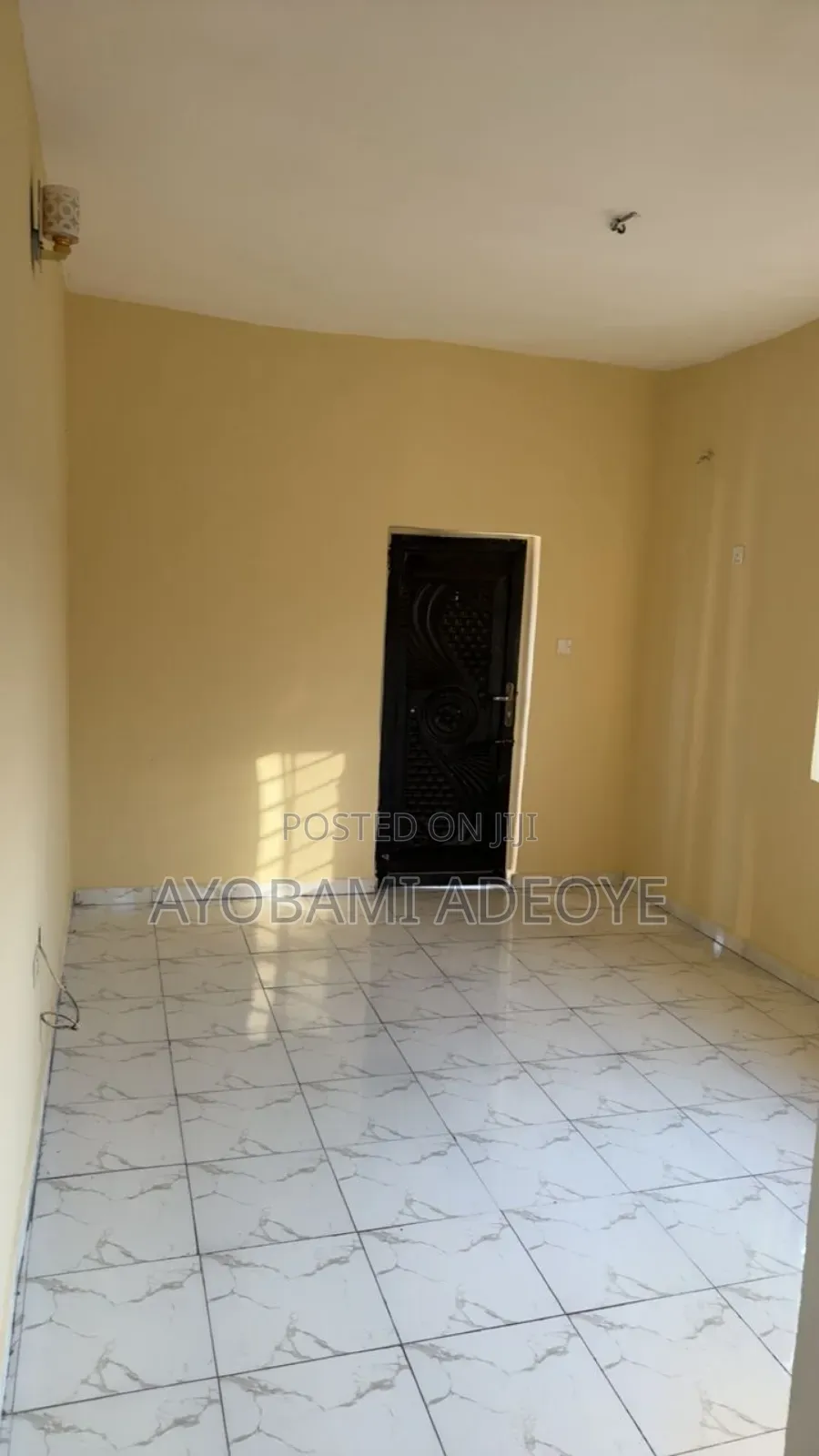 Mini Flat in Lakowe Phase 2 for rent