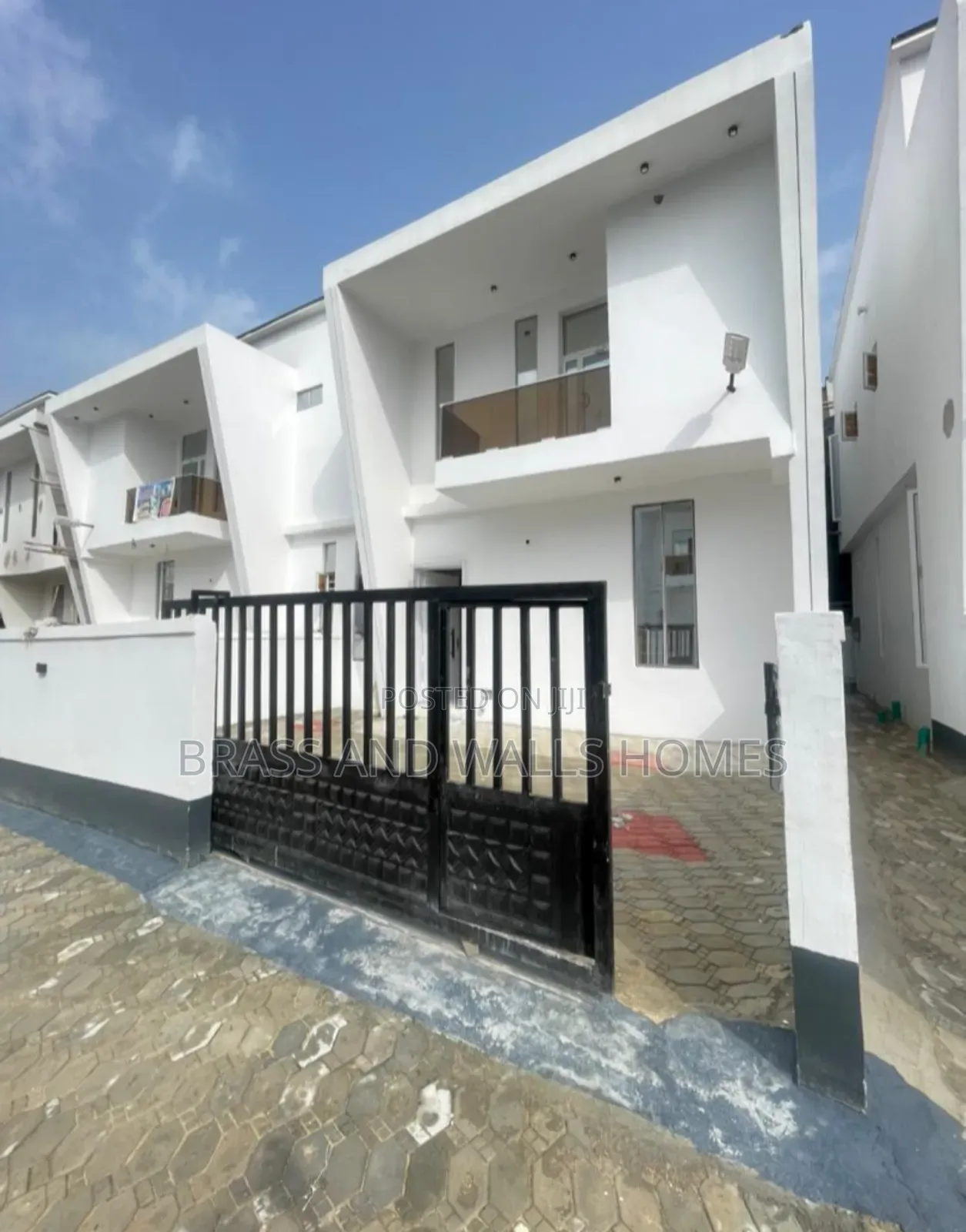 Furnished 4bdrm Duplex in Ikota for sale