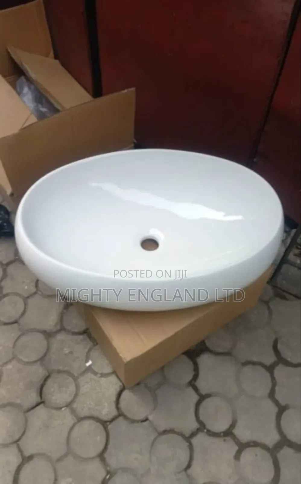 Oval Design Ceramic Countertop Wash Hand Basin