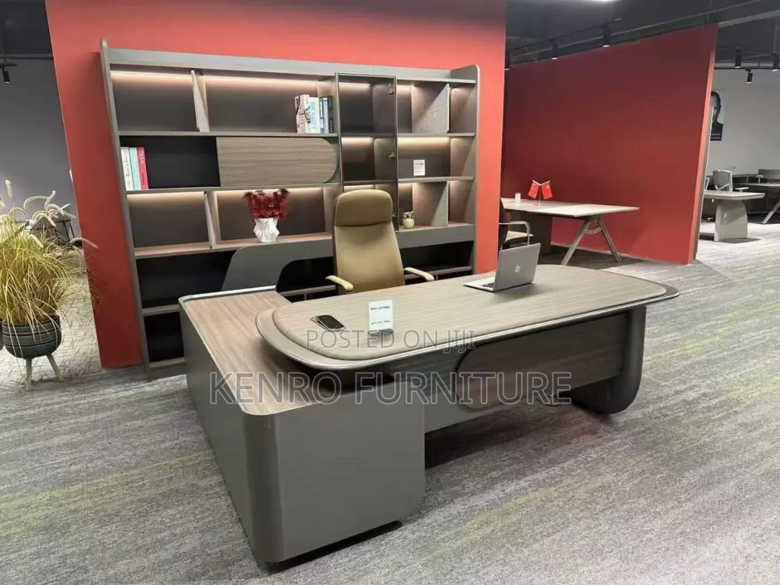 Top Quality Office Table