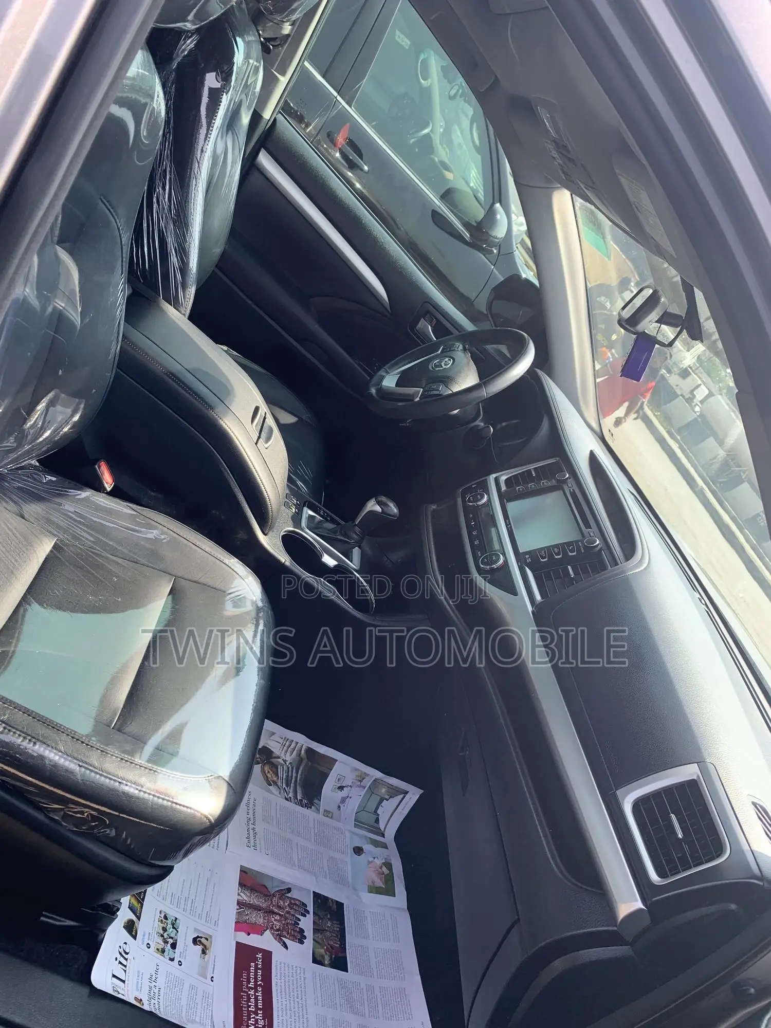 Toyota Highlander XLE 4x4 V6 (3.5L 6cyl 8A) 2018 Gray