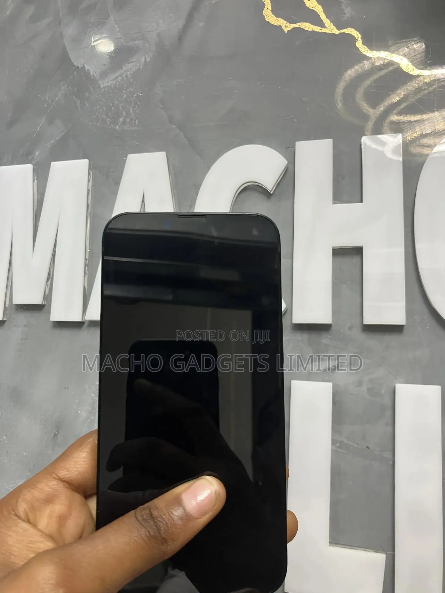Apple iPhone 16e 128 GB Black