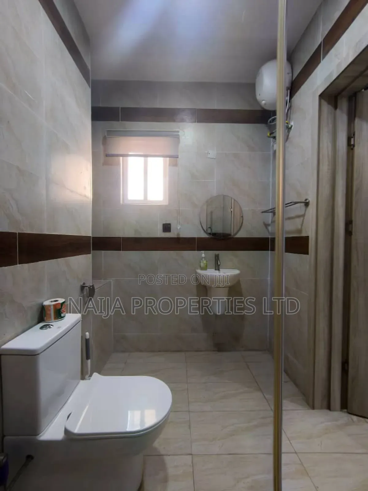 4bdrm Townhouse / Terrace in Ikate for rent
