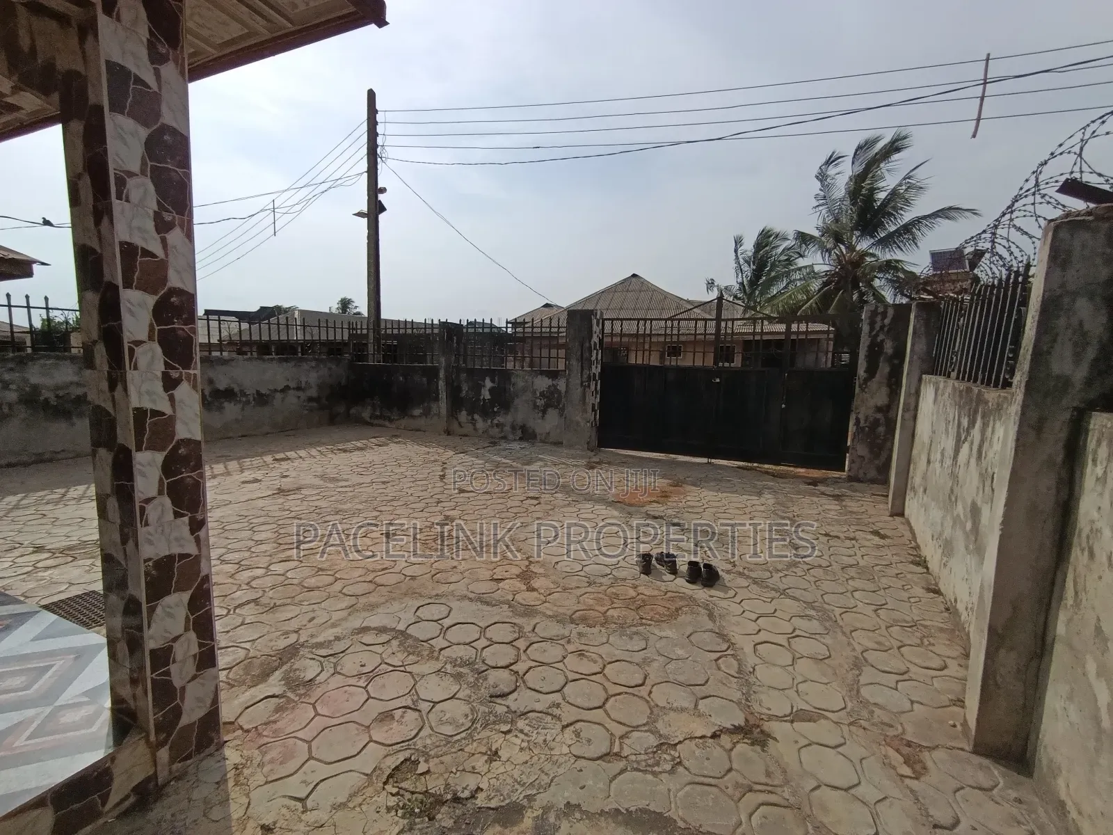 4bdrm Bungalow in Ado-Odo/Ota for sale