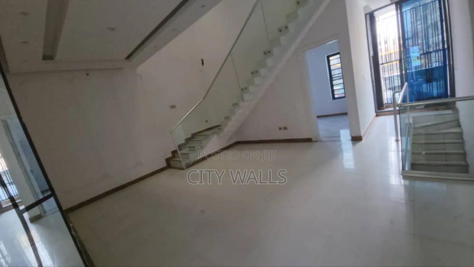 4bdrm Townhouse / Terrace in Lekki Phase 1 for rent