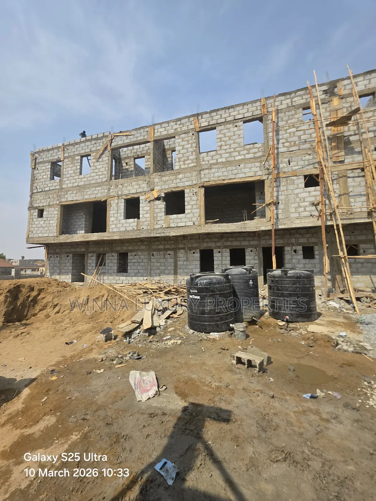 4bdrm Townhouse/Terrace in Sabon Lugbe for sale