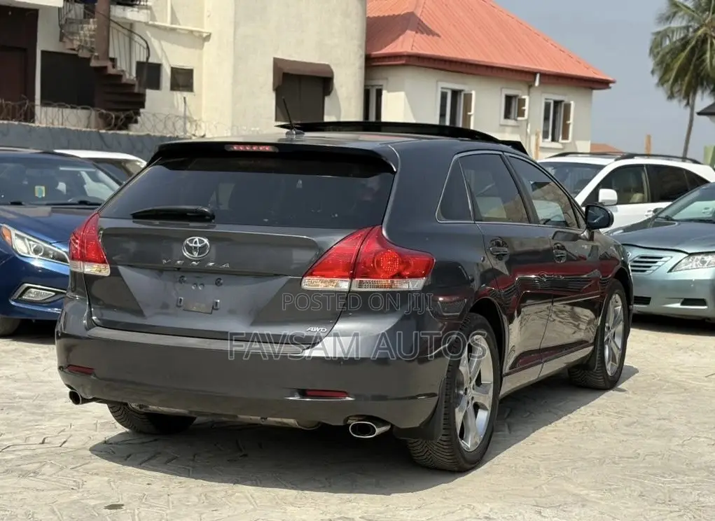Toyota Venza 2011 Gray