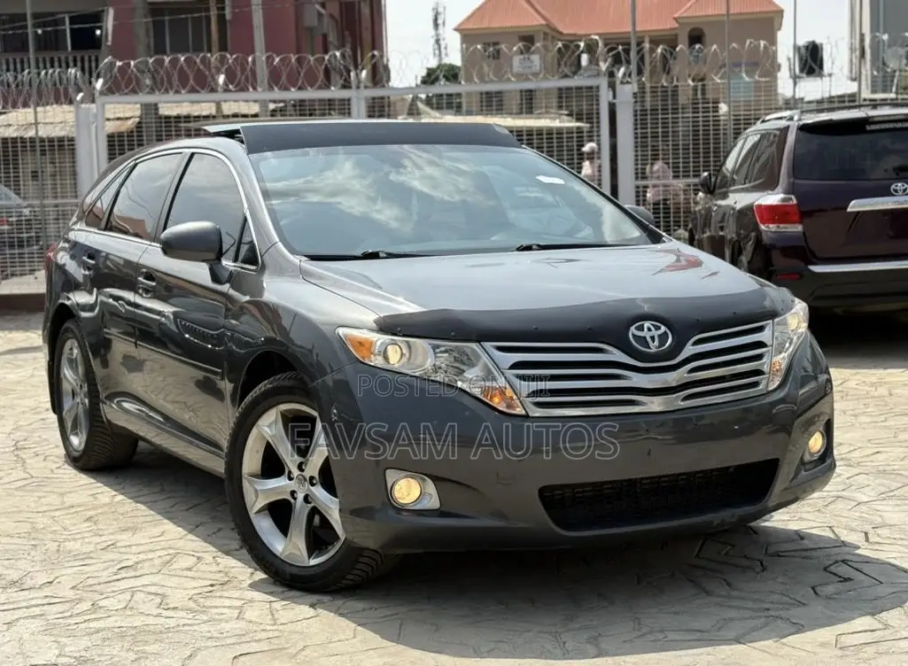 Toyota Venza 2011 Gray