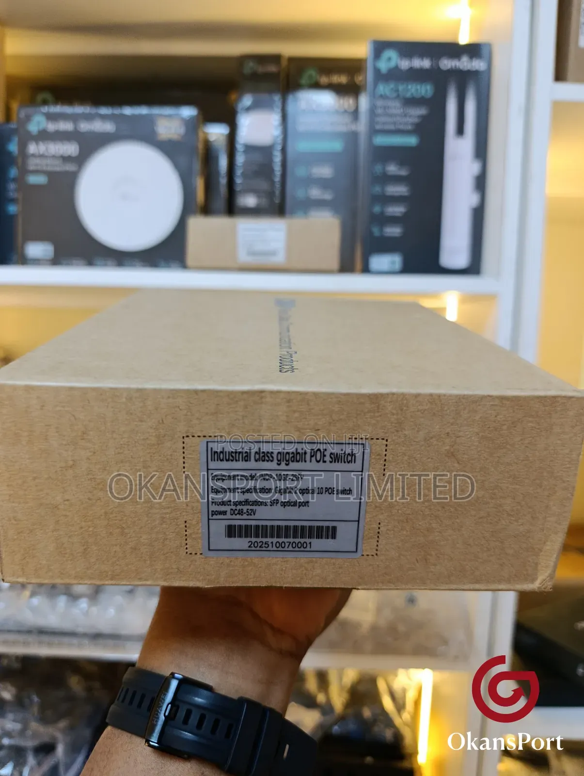 Industrial Gigabit Poe Switch 4 Port 8 Port Din Rail Ethernet Switch 2