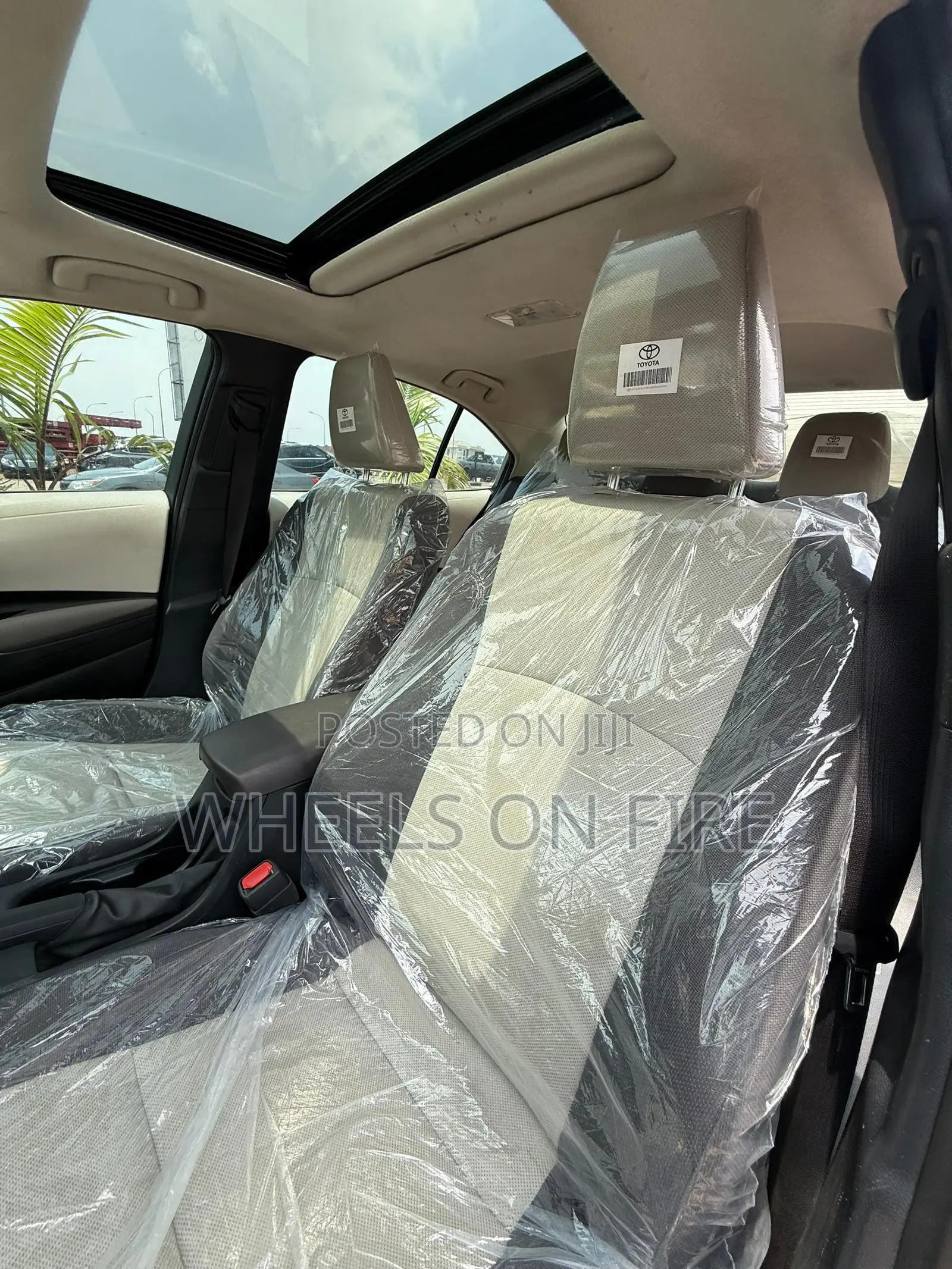 New Toyota Corolla LE 2023 Silver