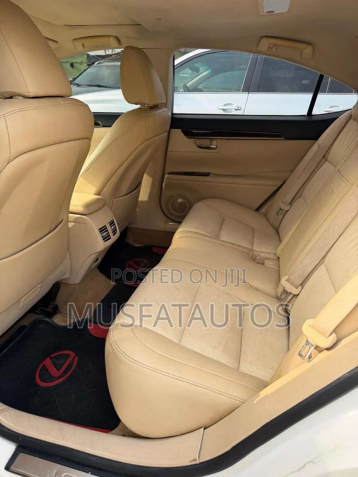 Lexus ES 350 FWD 2014 White