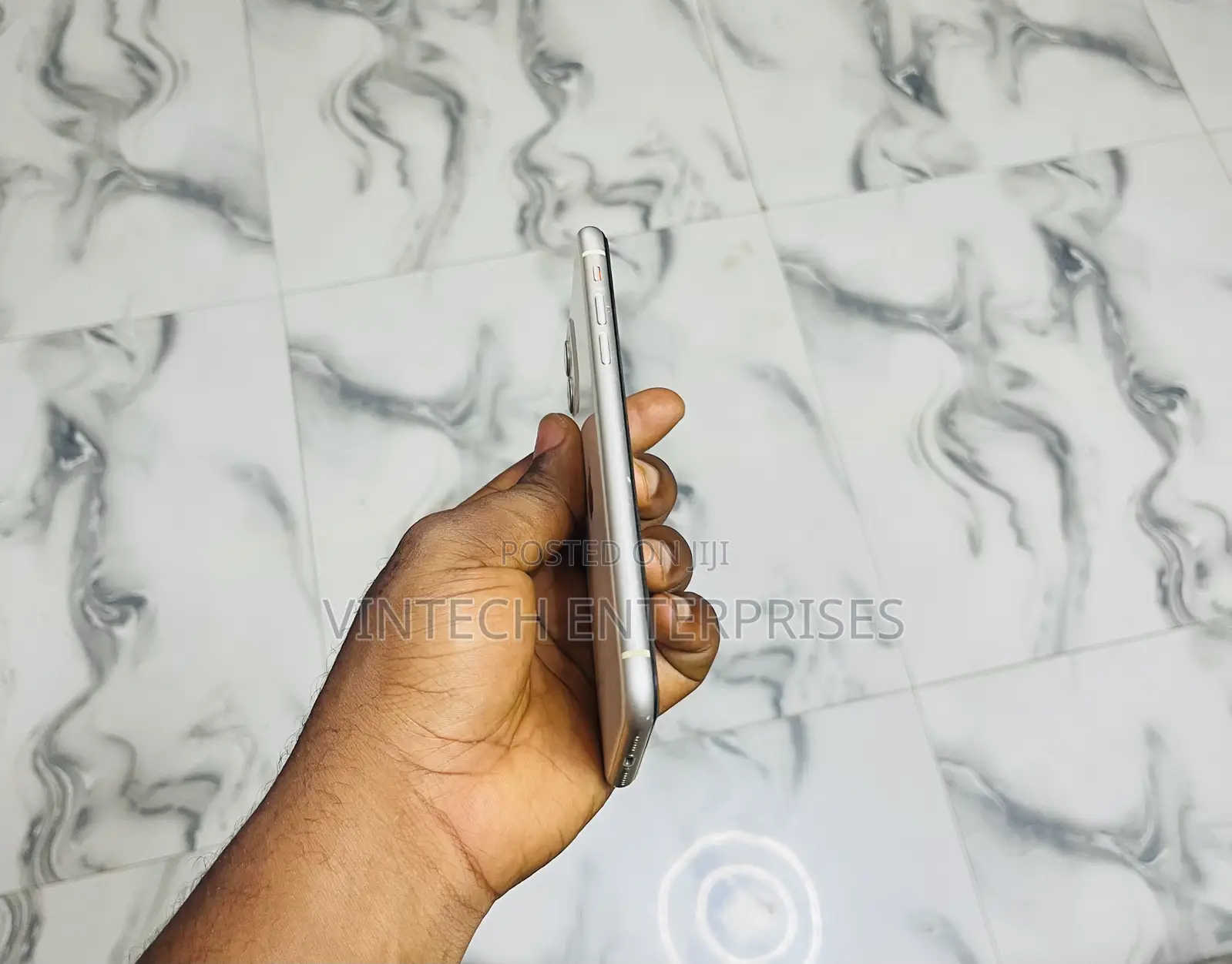 Apple iPhone 11 128 GB White