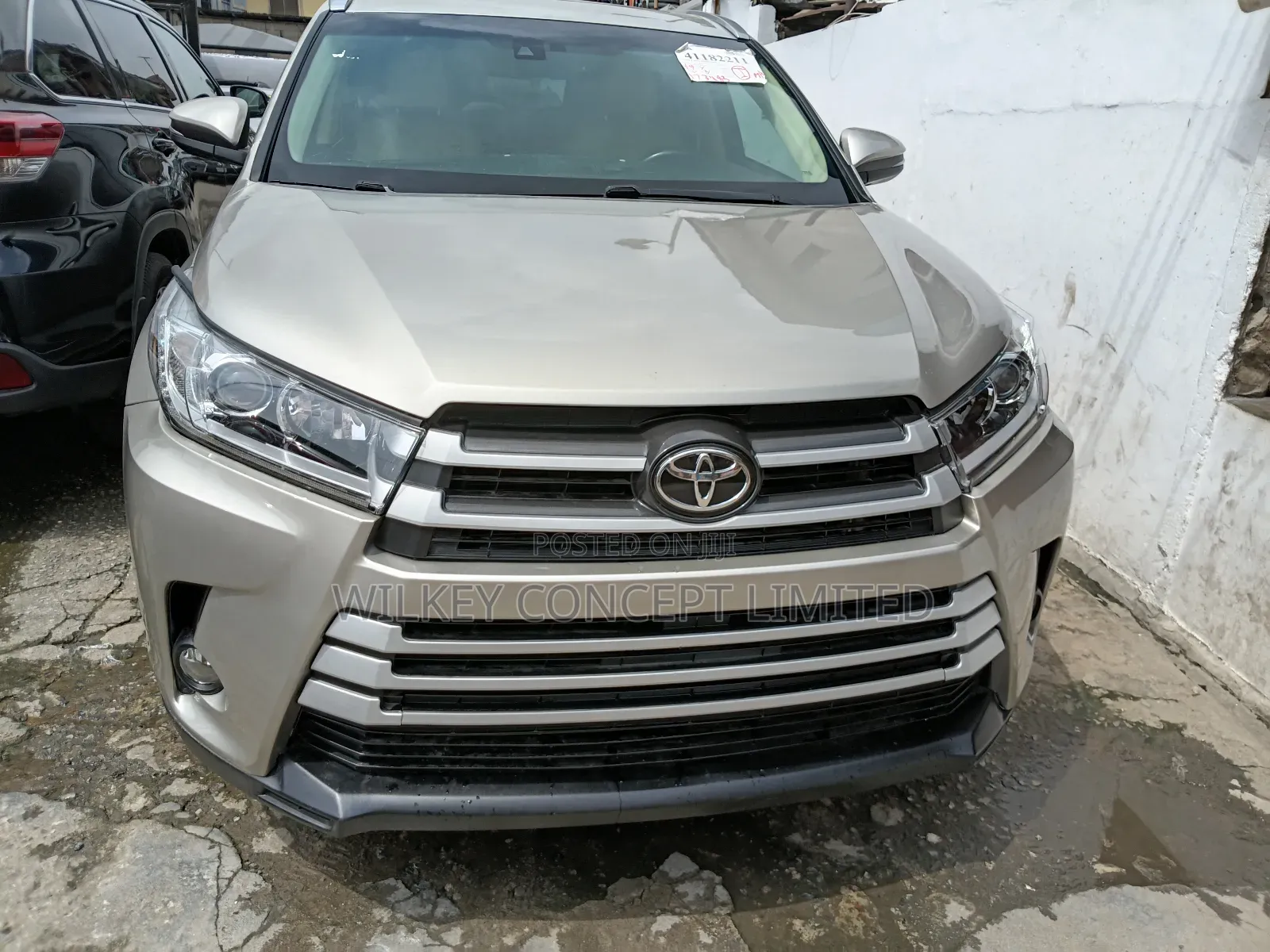 Toyota Highlander Limited 4dr SUV AWD (3.5L 6cyl 6A) 2015 Gold