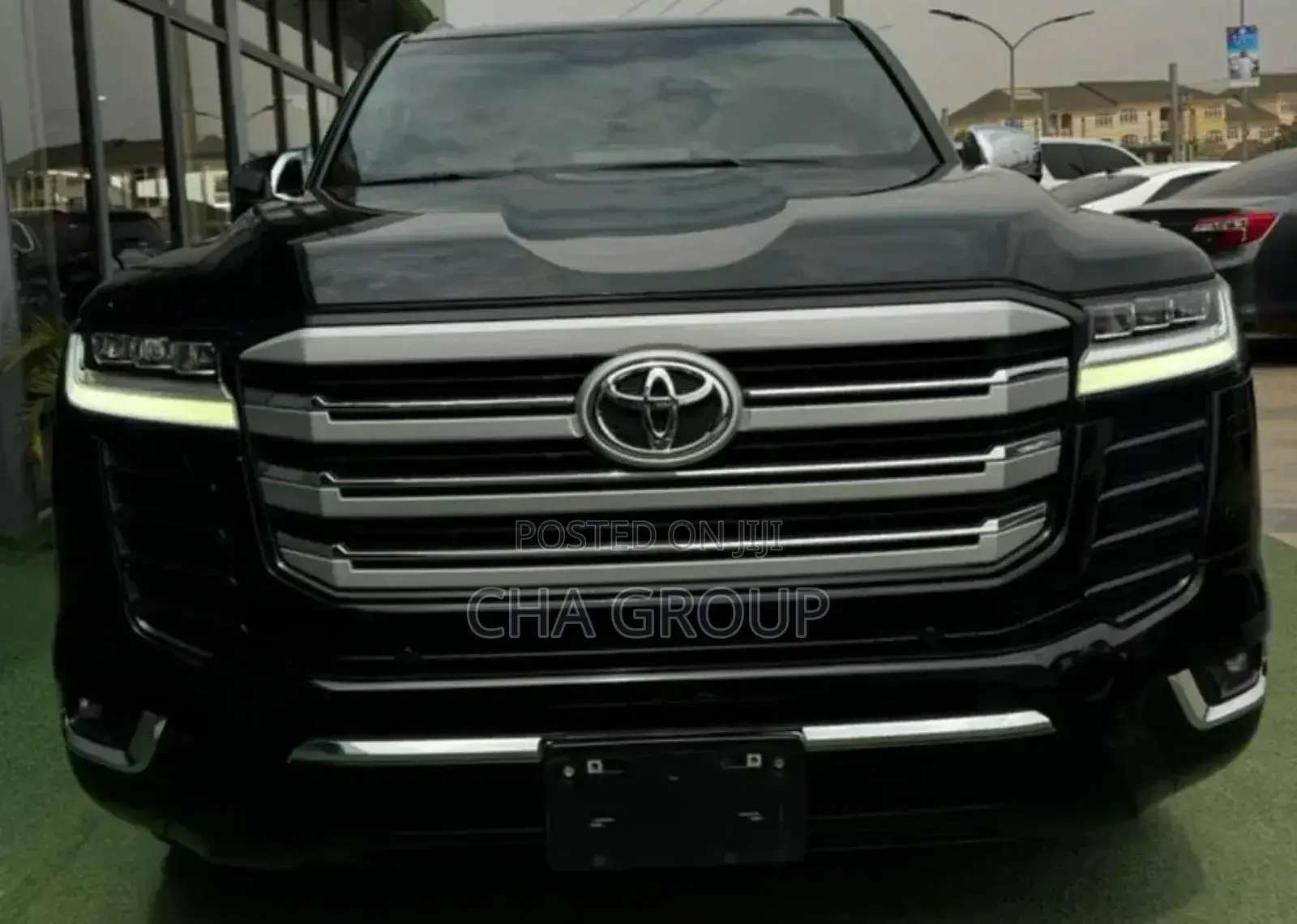Toyota Land Cruiser LC300 2024 Black