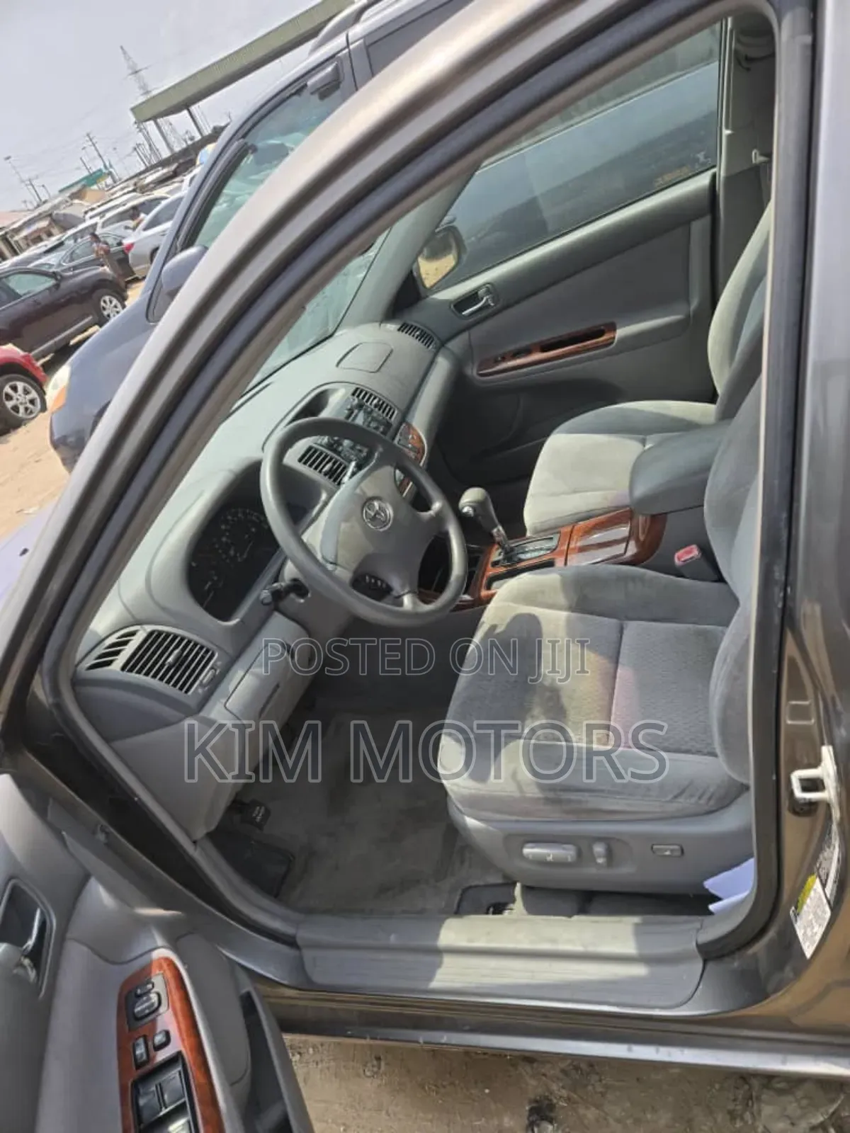 Toyota Camry LE 4dr Sedan (2.4L 4cyl 4A) 2004 Gray
