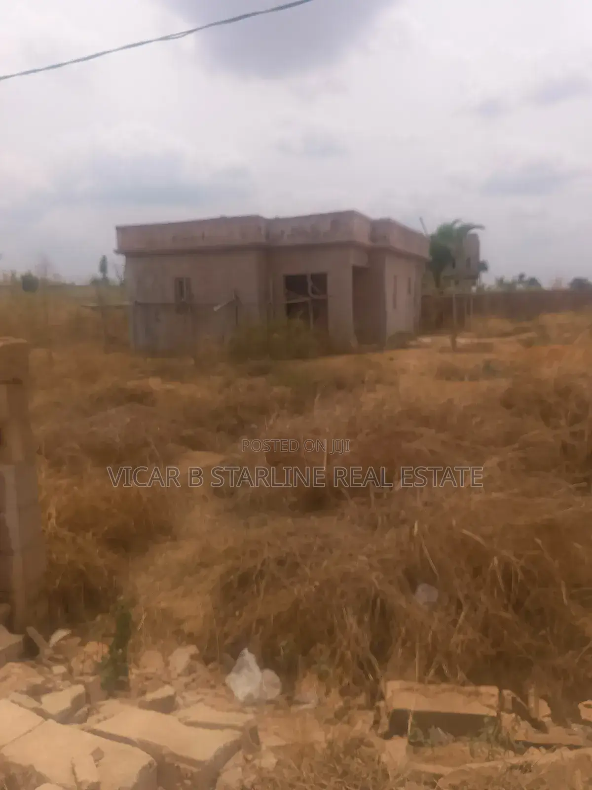 A Building on 3 Plots of Land at Centinary City, Abakaliki for Sale