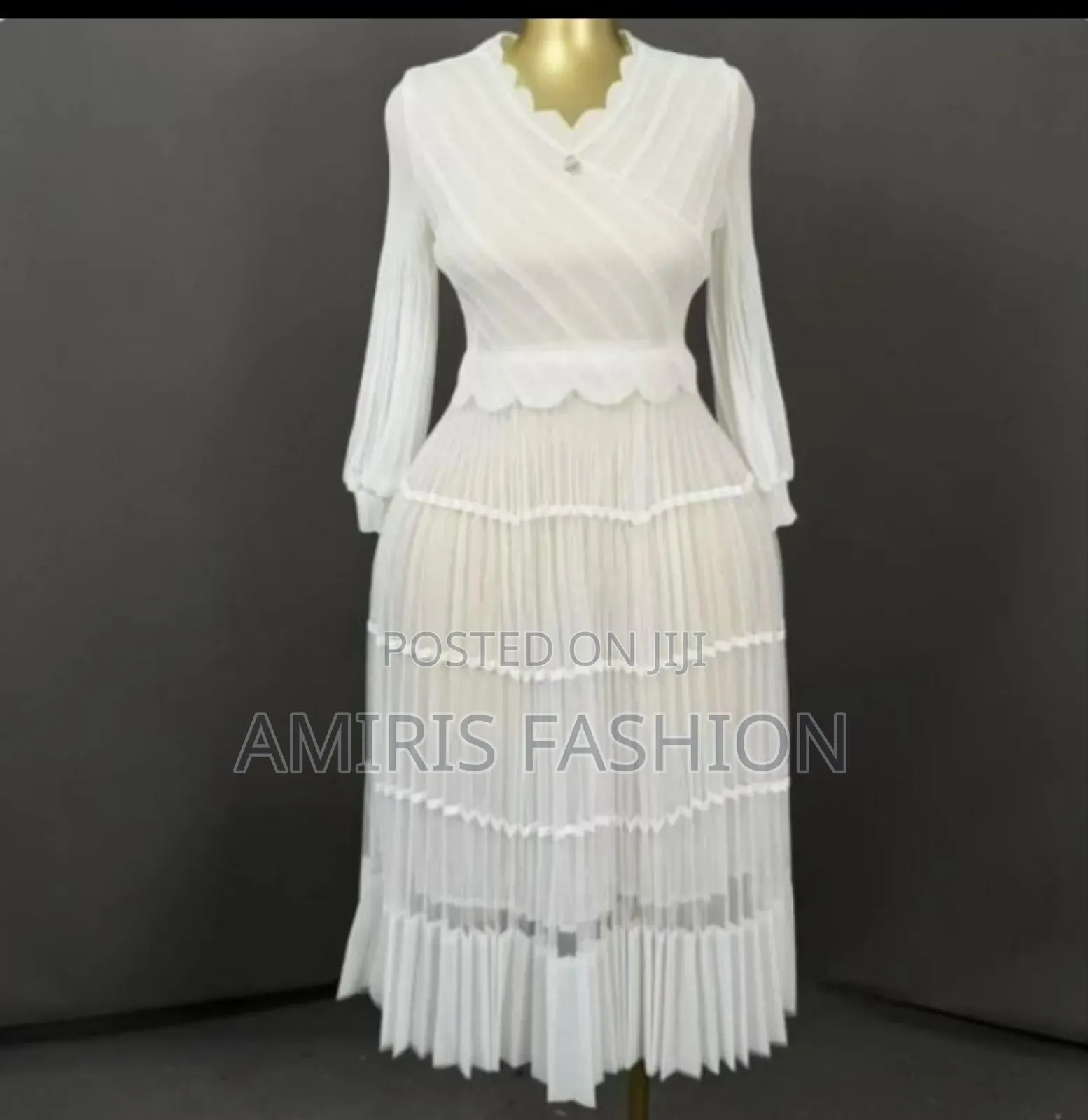 Luxury Beautiful Myianky Gown Available