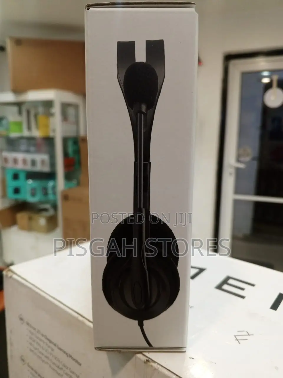 Original Logitech H111 Headset With Clear Chat Noise-Canceling Mic