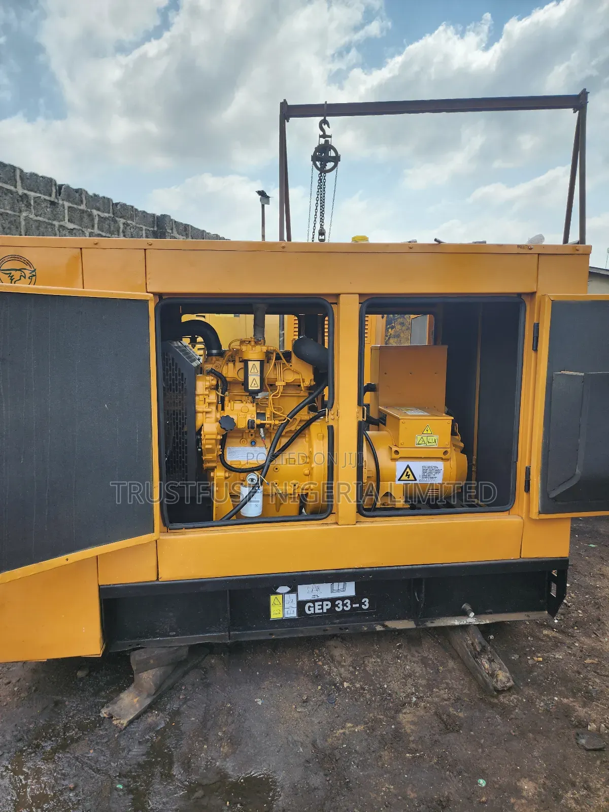 33 Kva New Model Mantrac Cat Ecoplus Uk Perkins Soundproof Generator