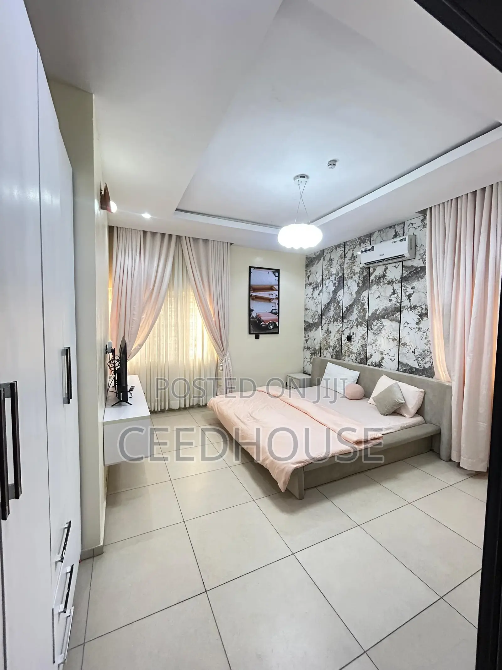 Luxurious 2 Bedroom Apartment With Pool and Gym