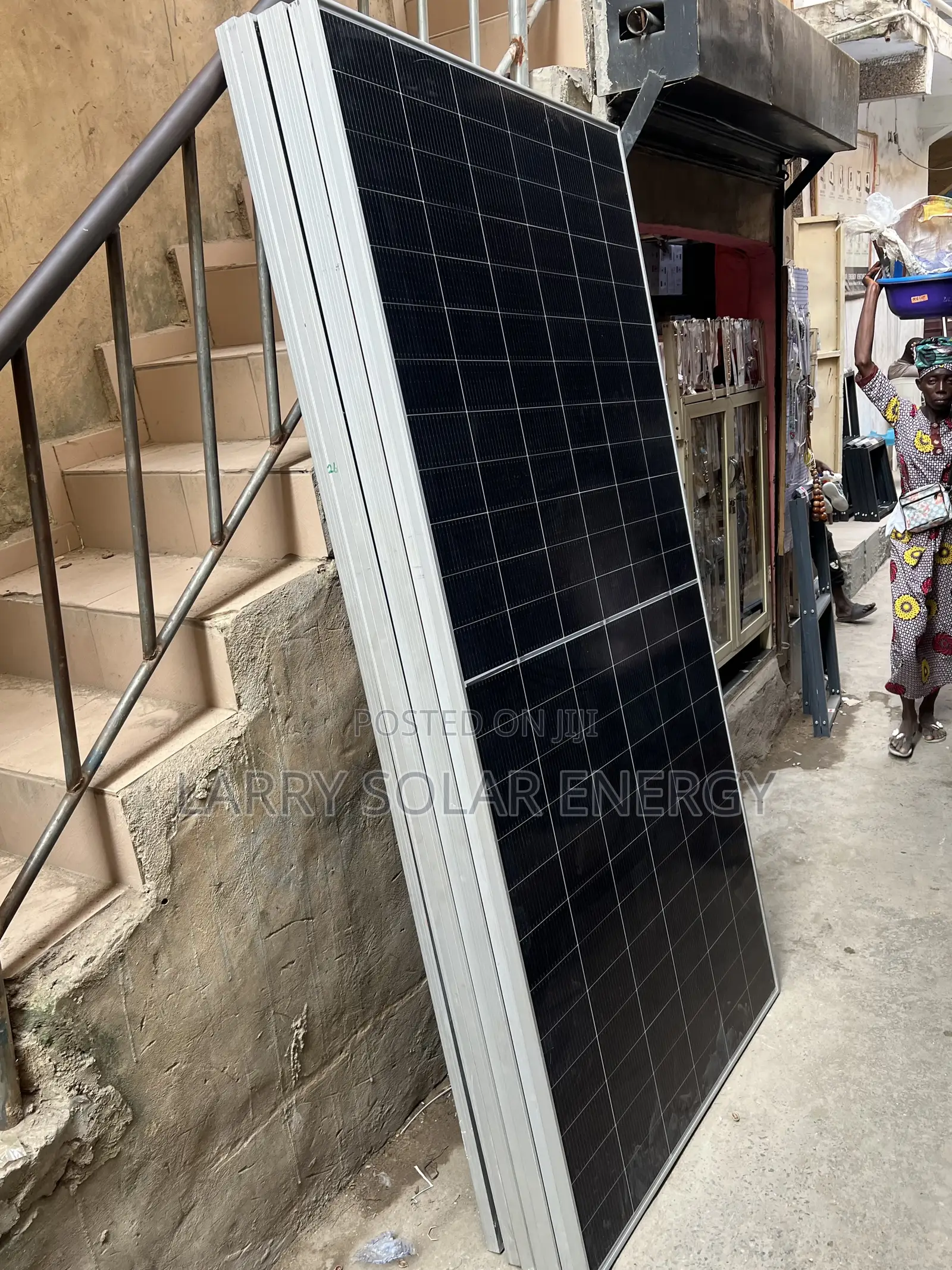 585w Original Bificial Jinko Solar Panel