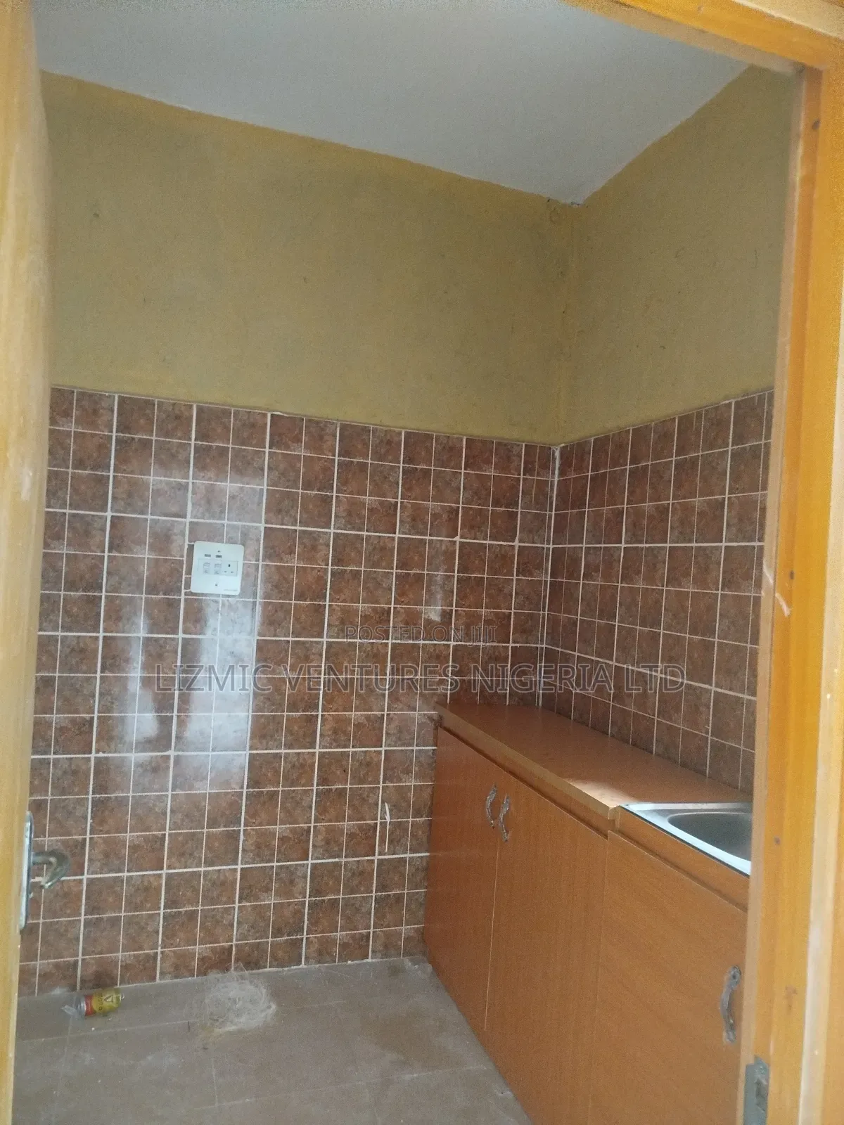 Furnished Mini Flat in Isuti, Igando / Ikotun/Igando for rent