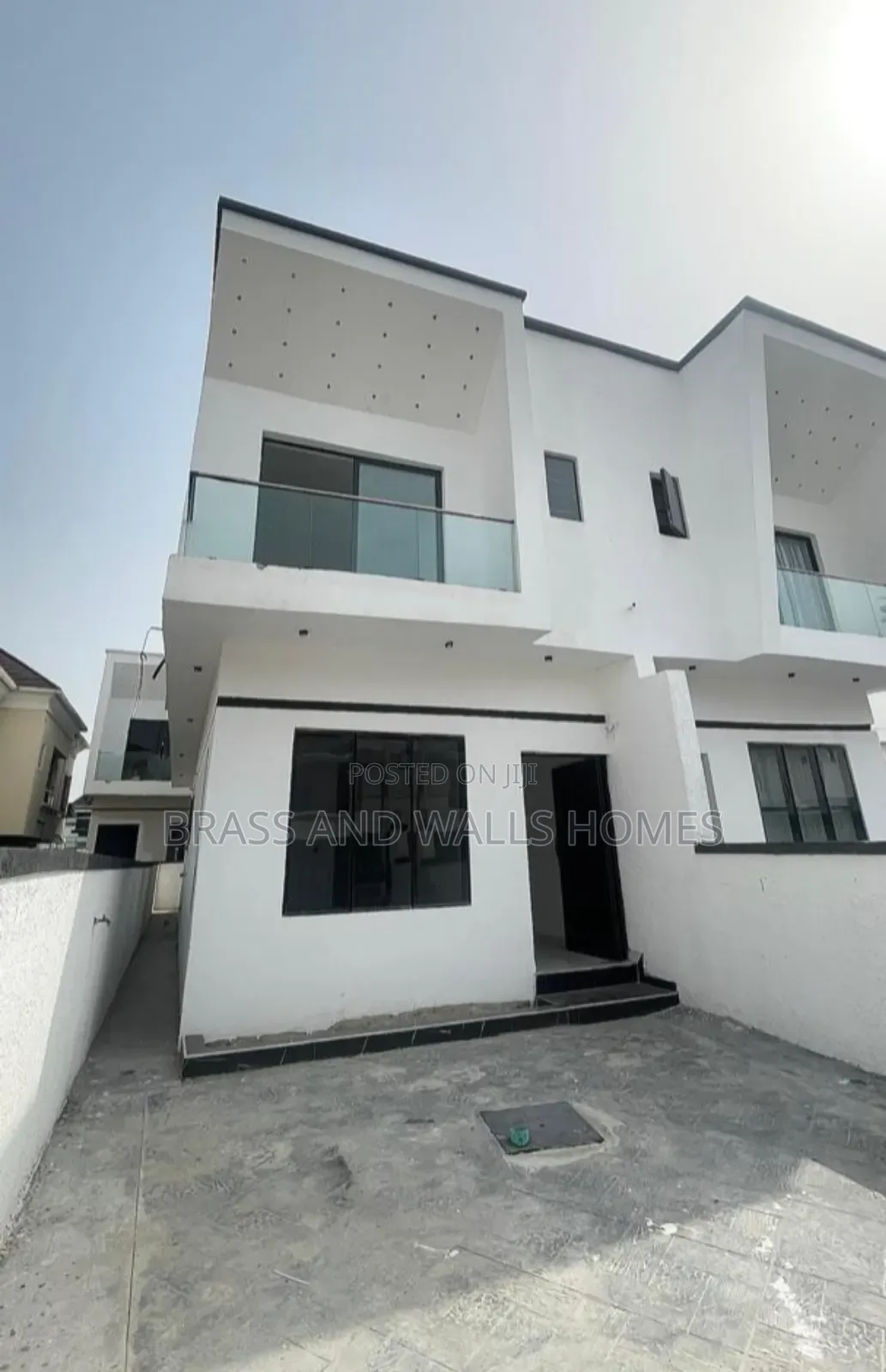 Furnished 4bdrm Duplex in Chevron for sale