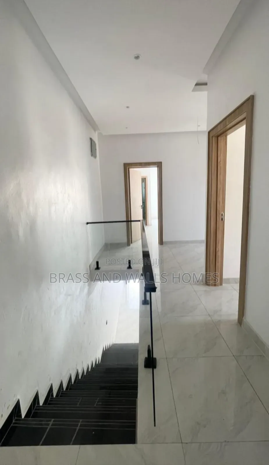 Furnished 4bdrm Duplex in Chevron for sale