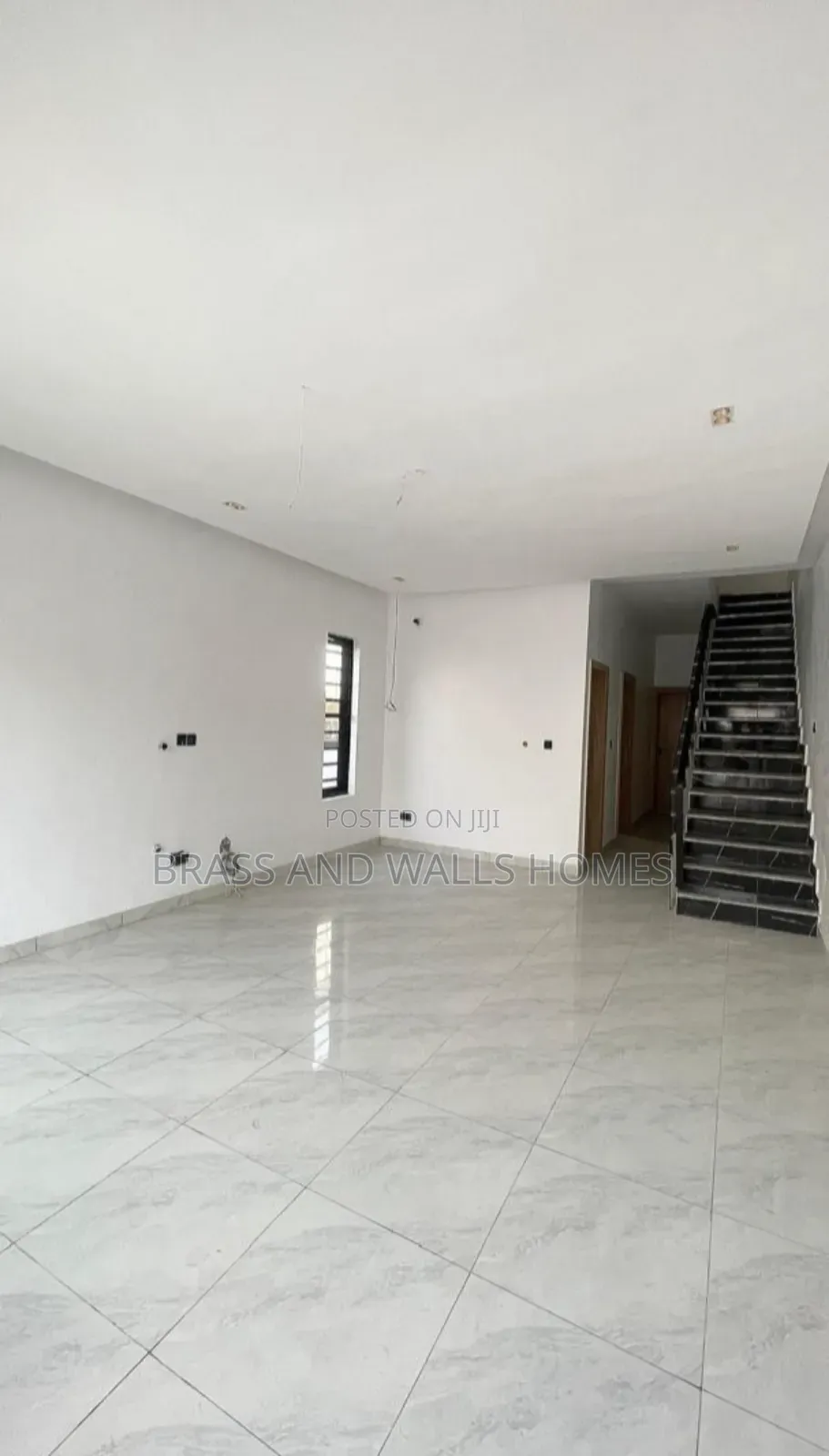 Furnished 4bdrm Duplex in Chevron for sale