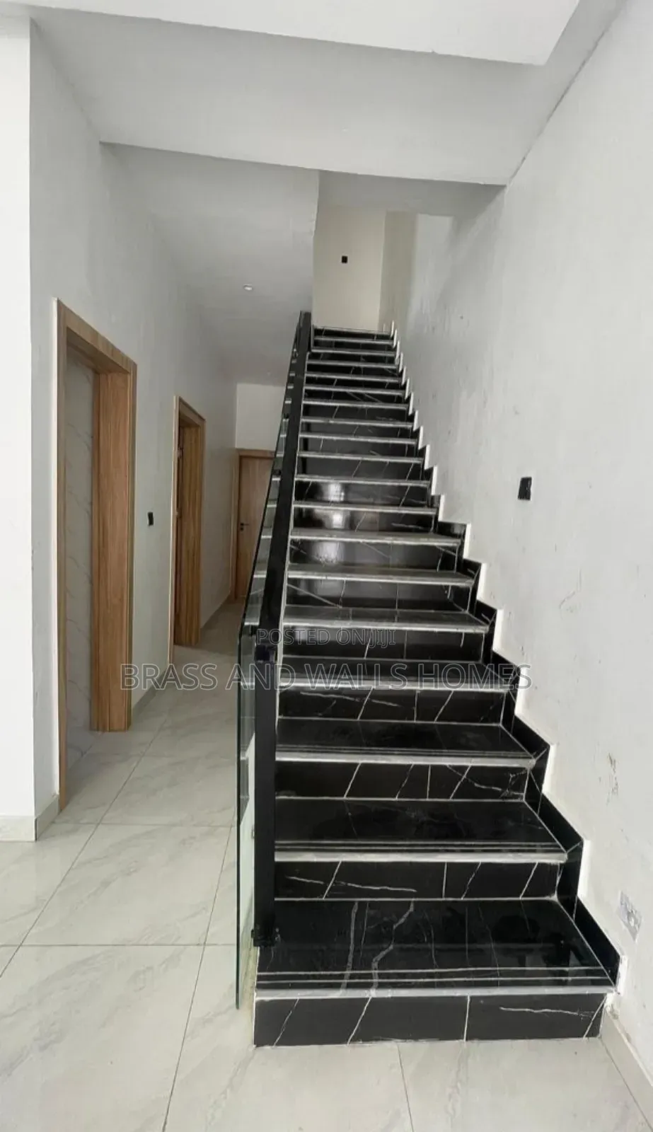 Furnished 4bdrm Duplex in Chevron for sale