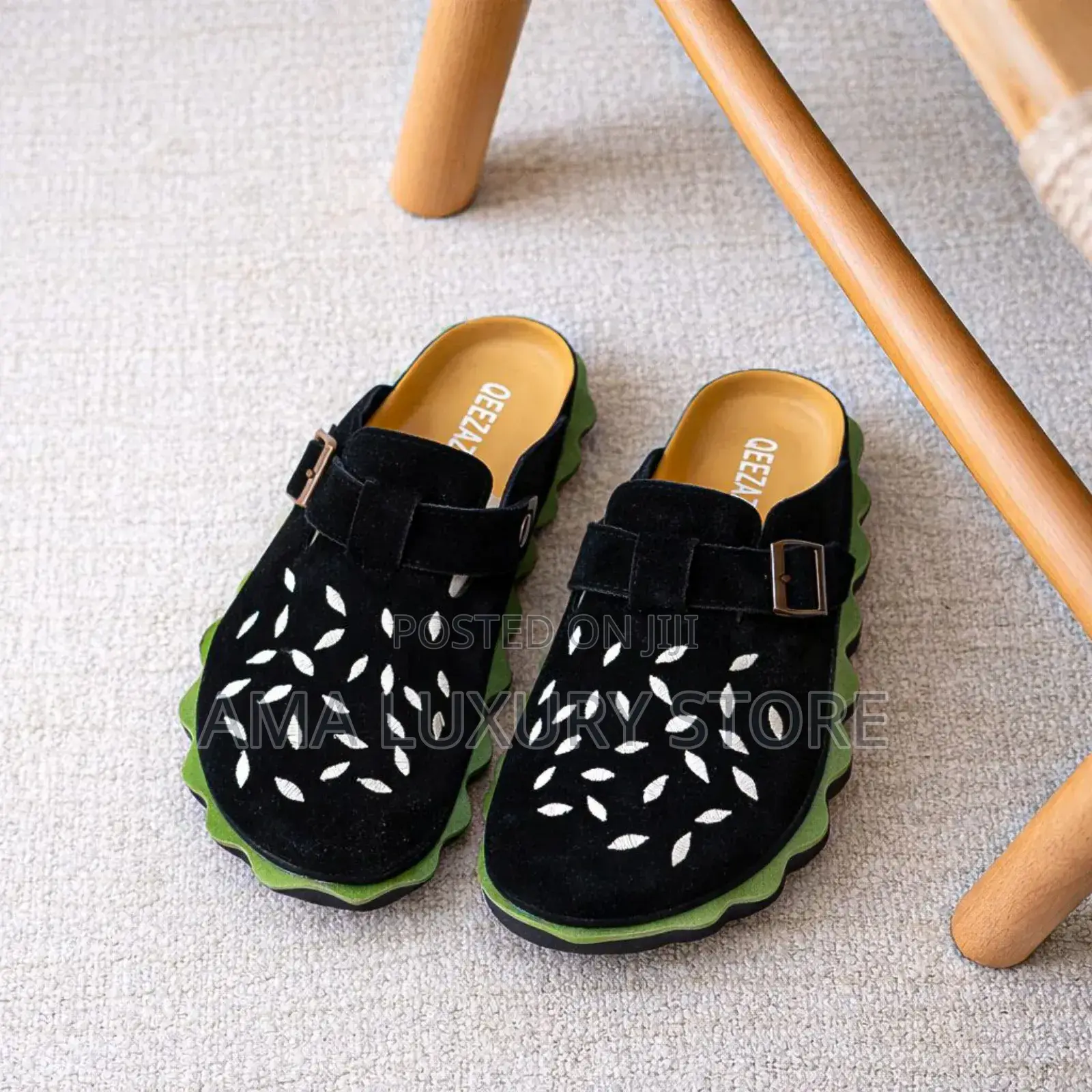 Qeezaza Luxury Suede Men's Burger Clogs