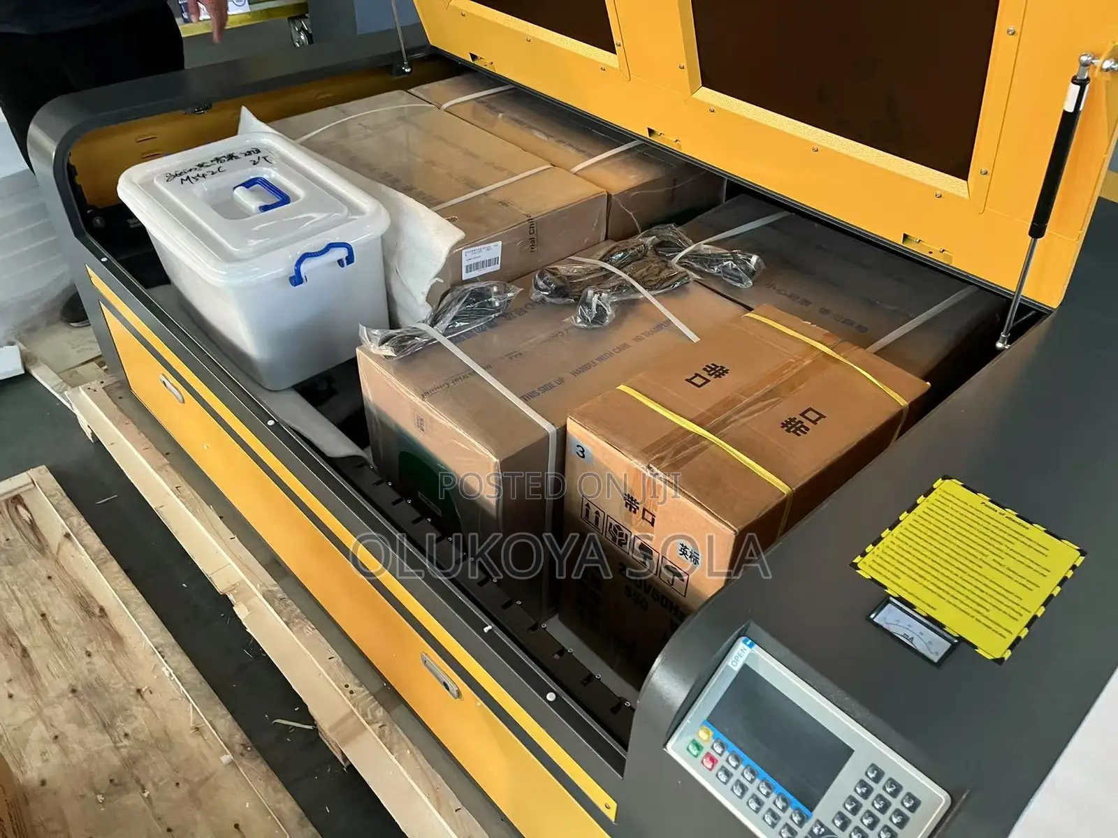 Laser Cutting and Engraving Machine