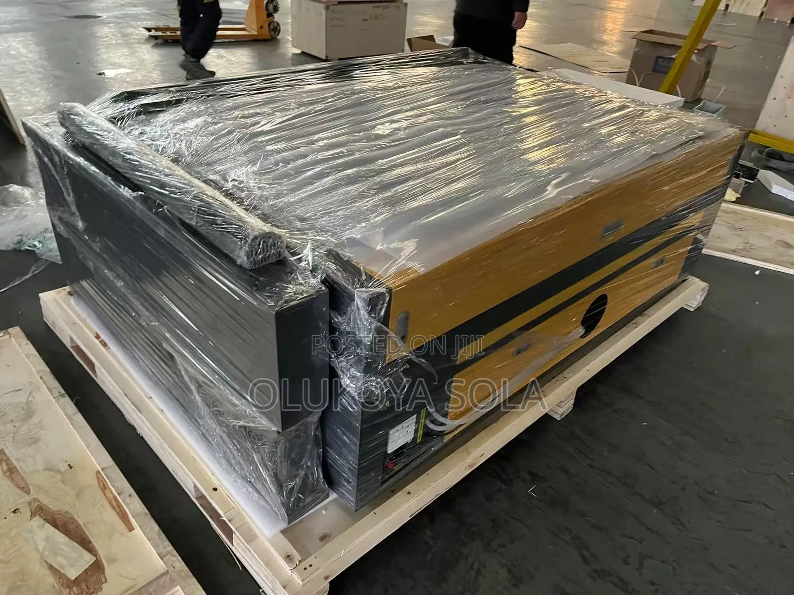 Laser Cutting and Engraving Machine