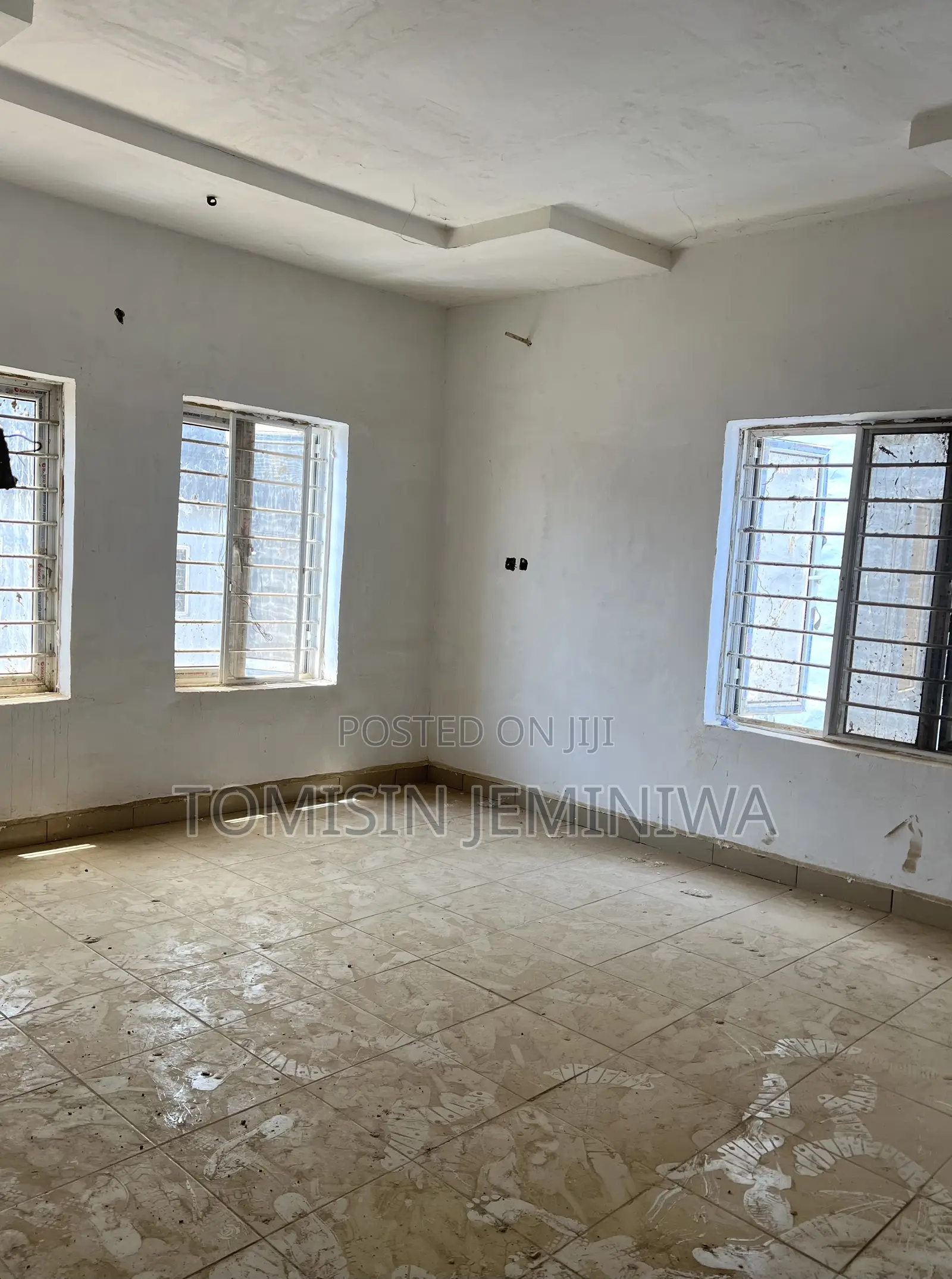 Furnished 3bdrm Block of Flats in Pacific Estate, Kubwa for sale