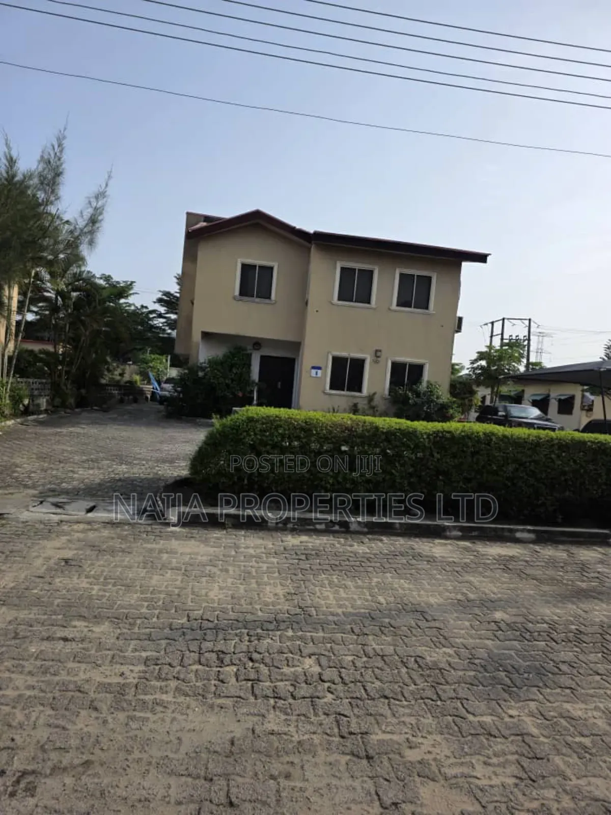 4bdrm Duplex in Off Freedom Way, Lekki Phase 1 for sale