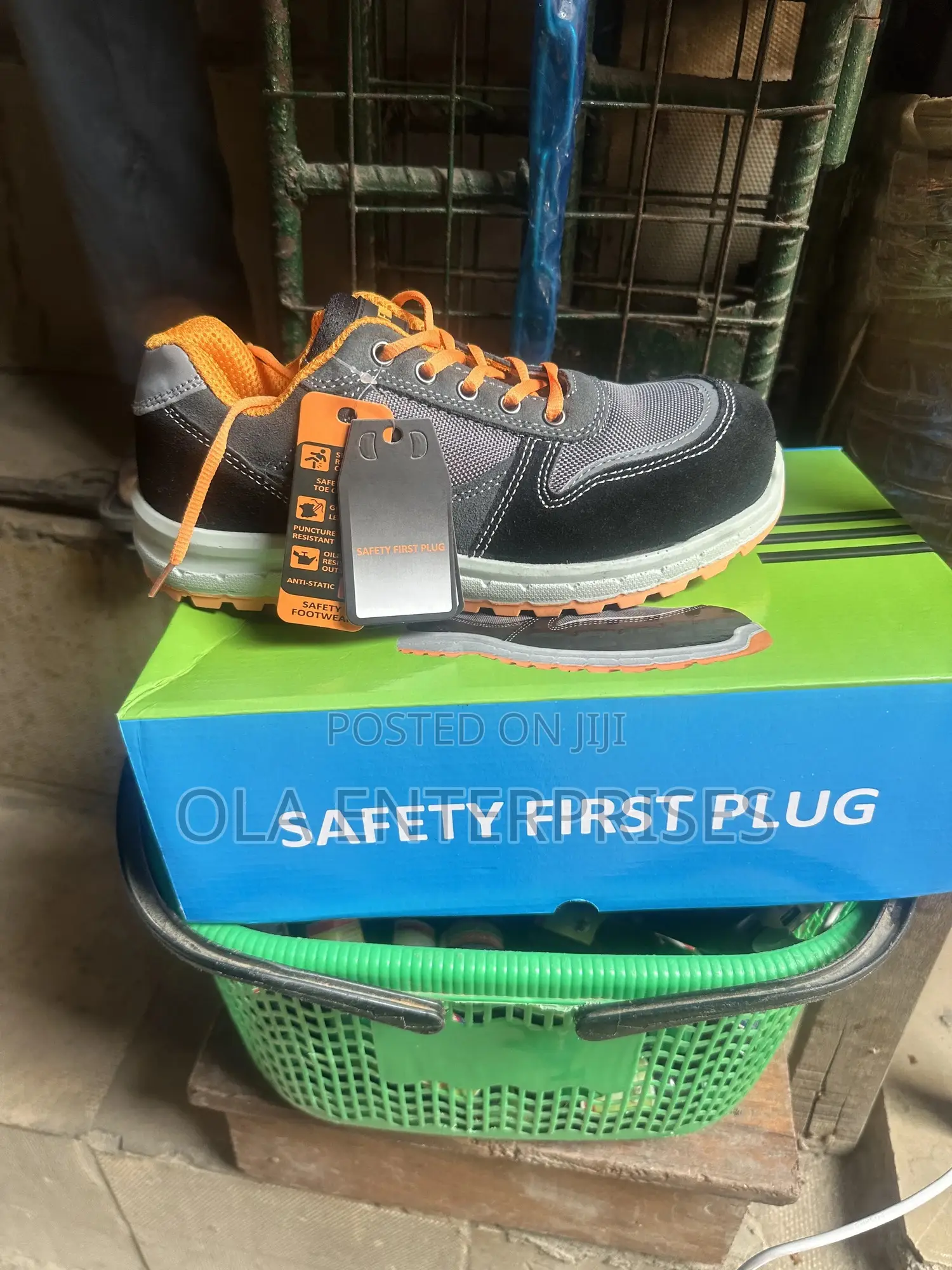 Safety Plug Boot