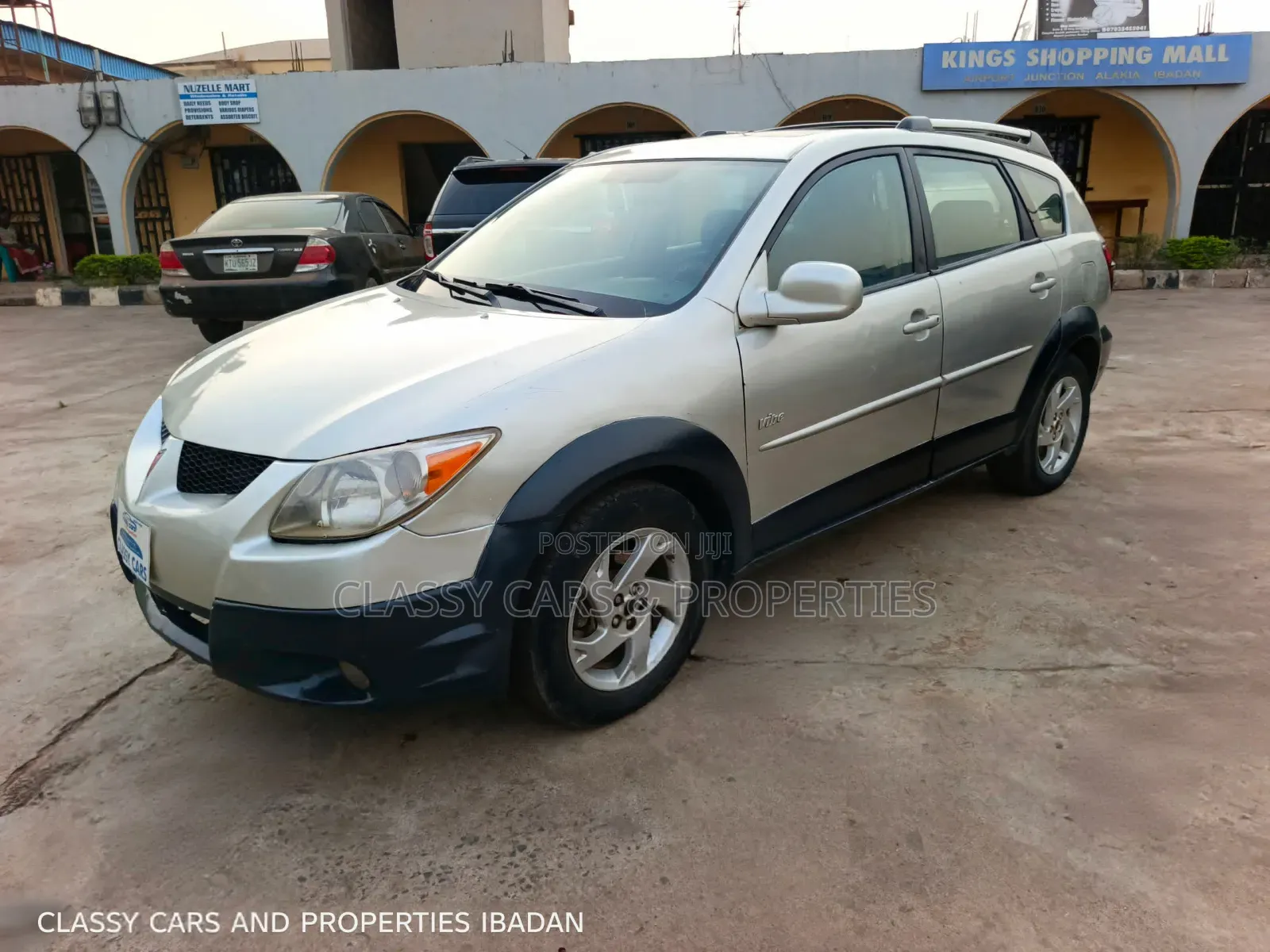 Pontiac Vibe Automatic 2004 Silver