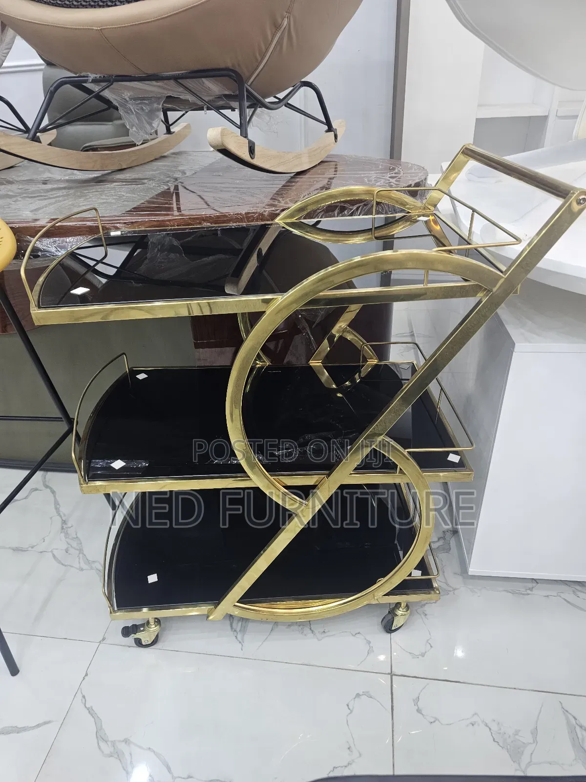 3 Steps Food and Drinks Cart