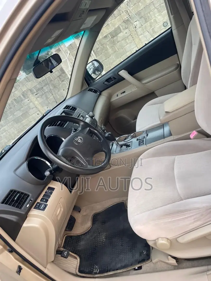 Toyota Highlander 2008 Gold