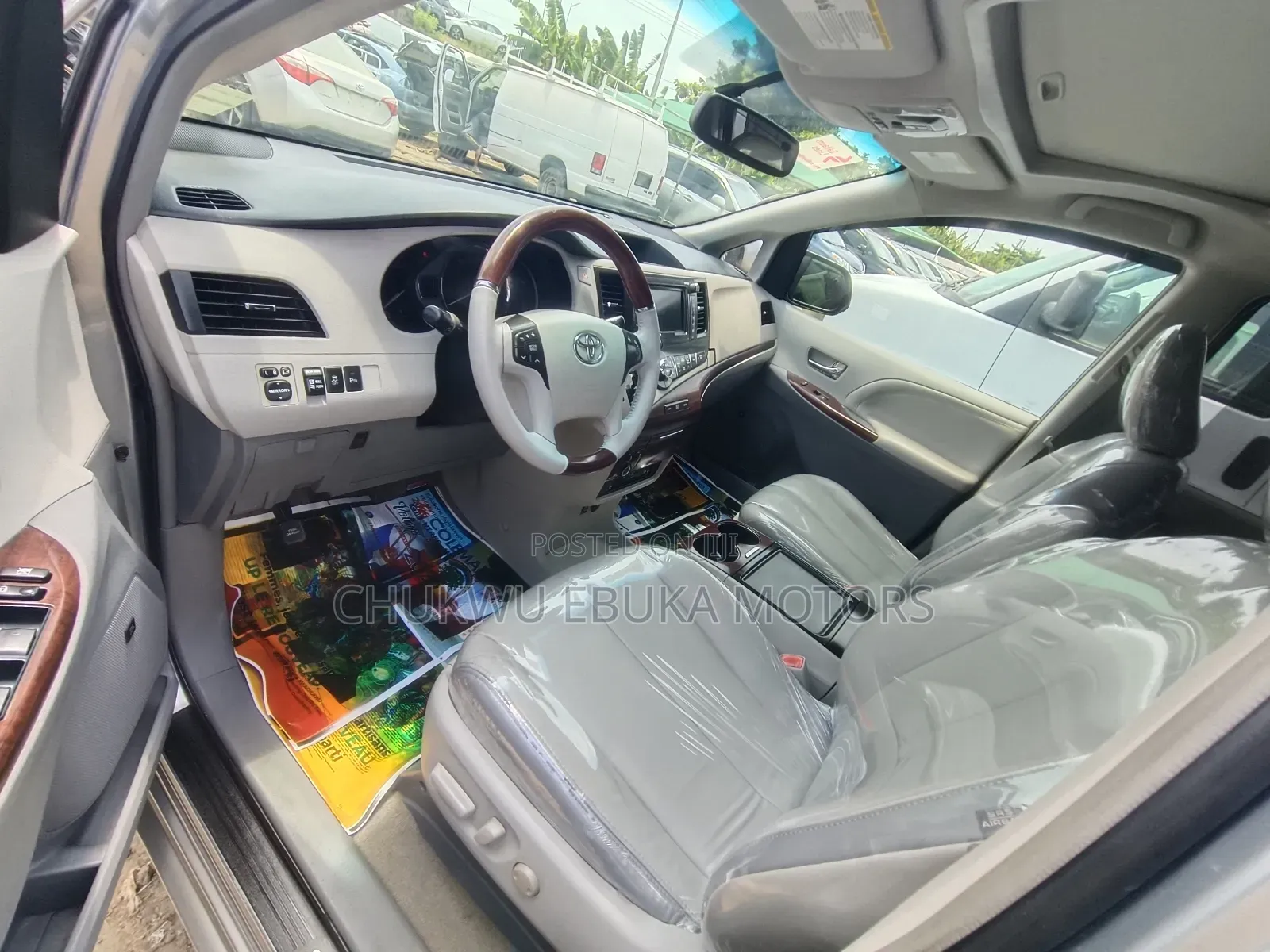 Toyota Sienna Limited 7 Passenger 2012 Silver