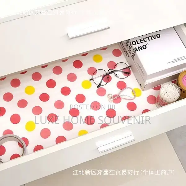 Wardrobe Liner