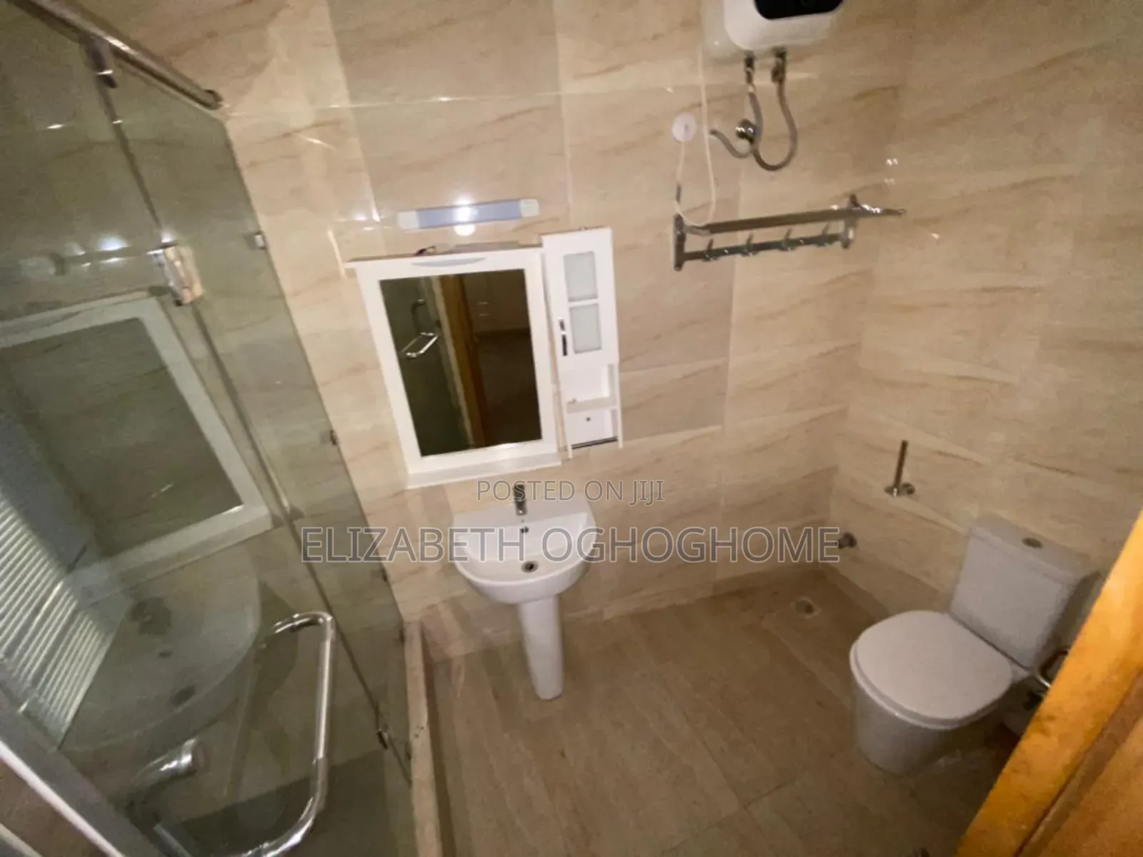 3bdrm Bungalow in Awoyaya for sale