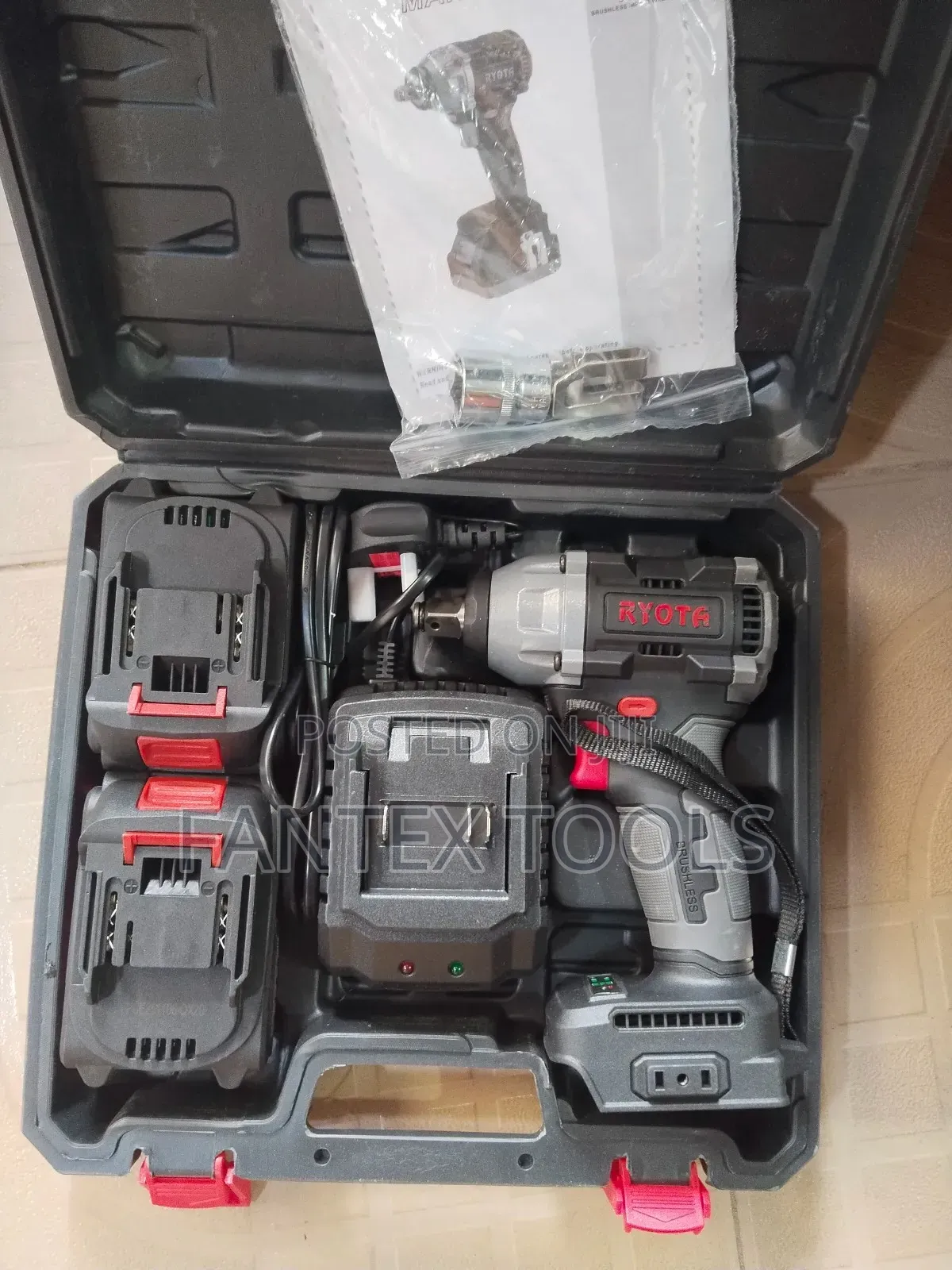 Brushless Impact Wrench 1/2".