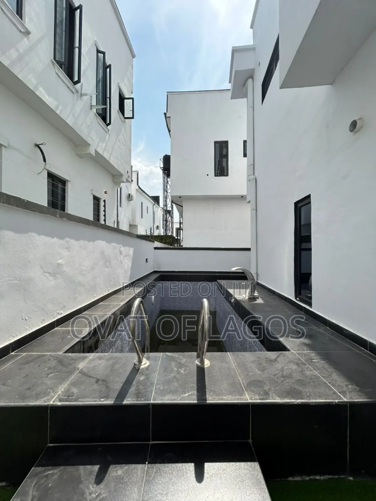4bdrm Duplex in Lekki Palm City, Ado / Ajah for sale