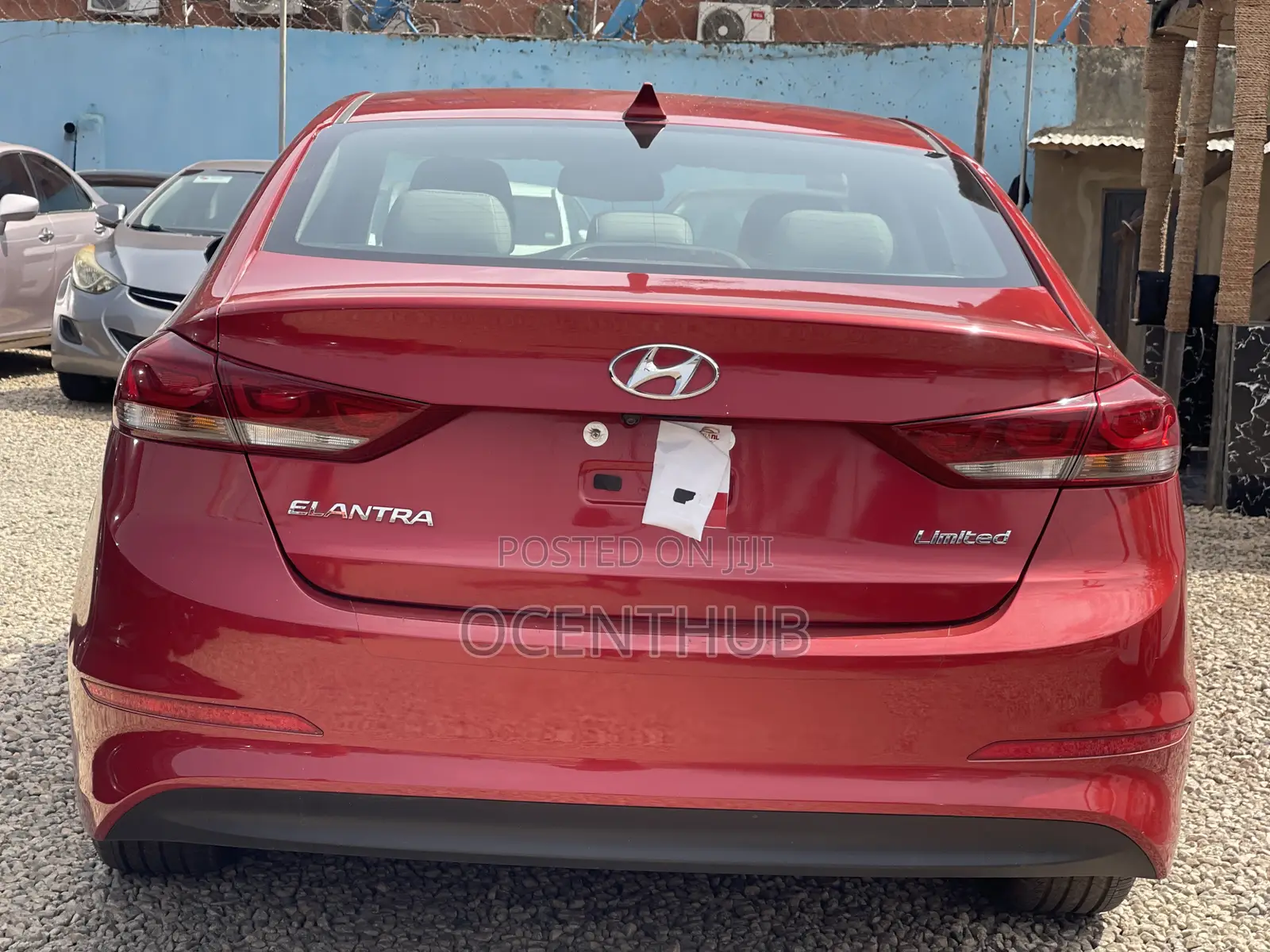 Hyundai Elantra Limited Sedan FWD (2.0L 4cyl 6A) 2017 Red