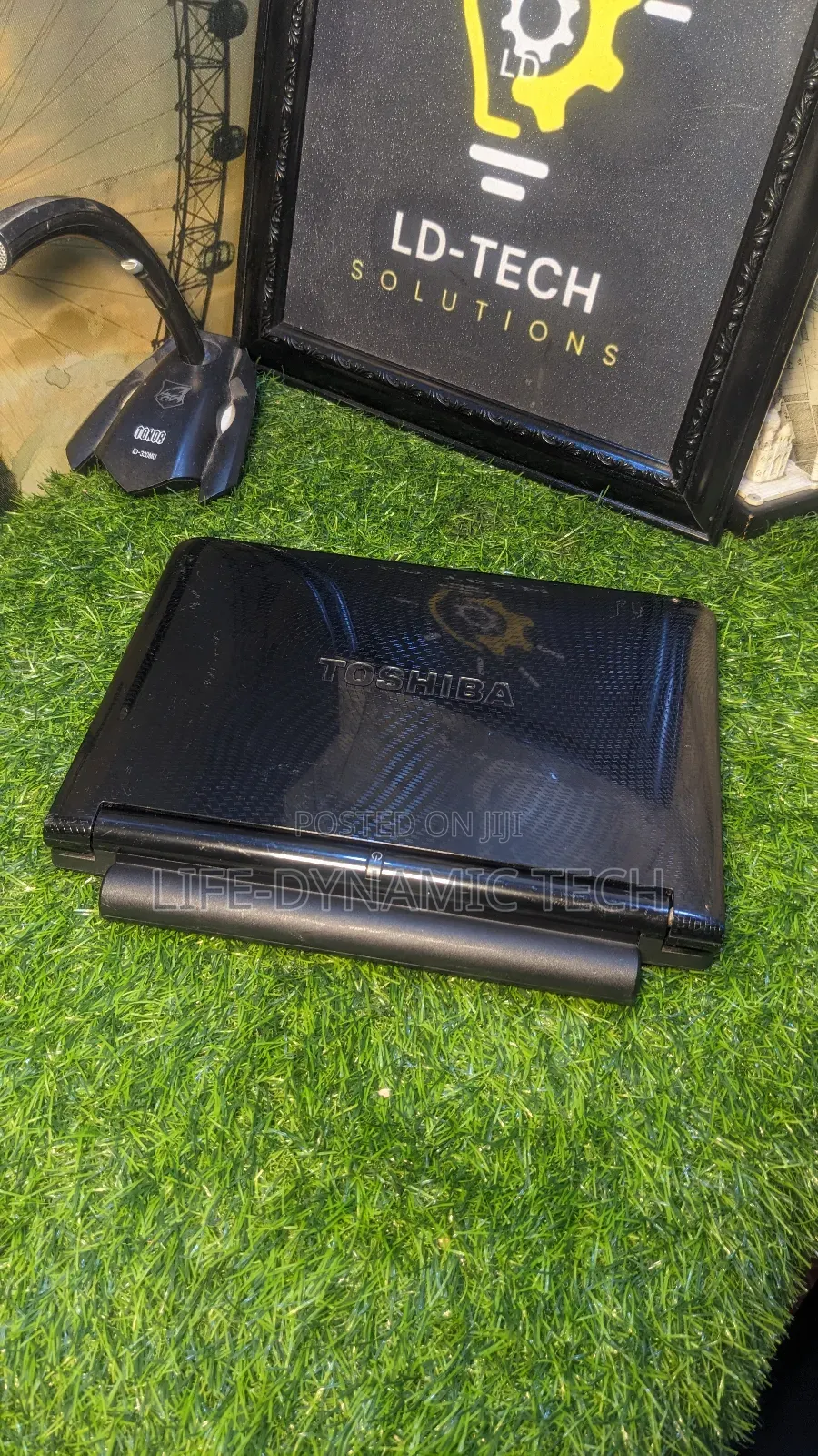Laptop Toshiba NB200 2GB Intel Atom HDD 250GB