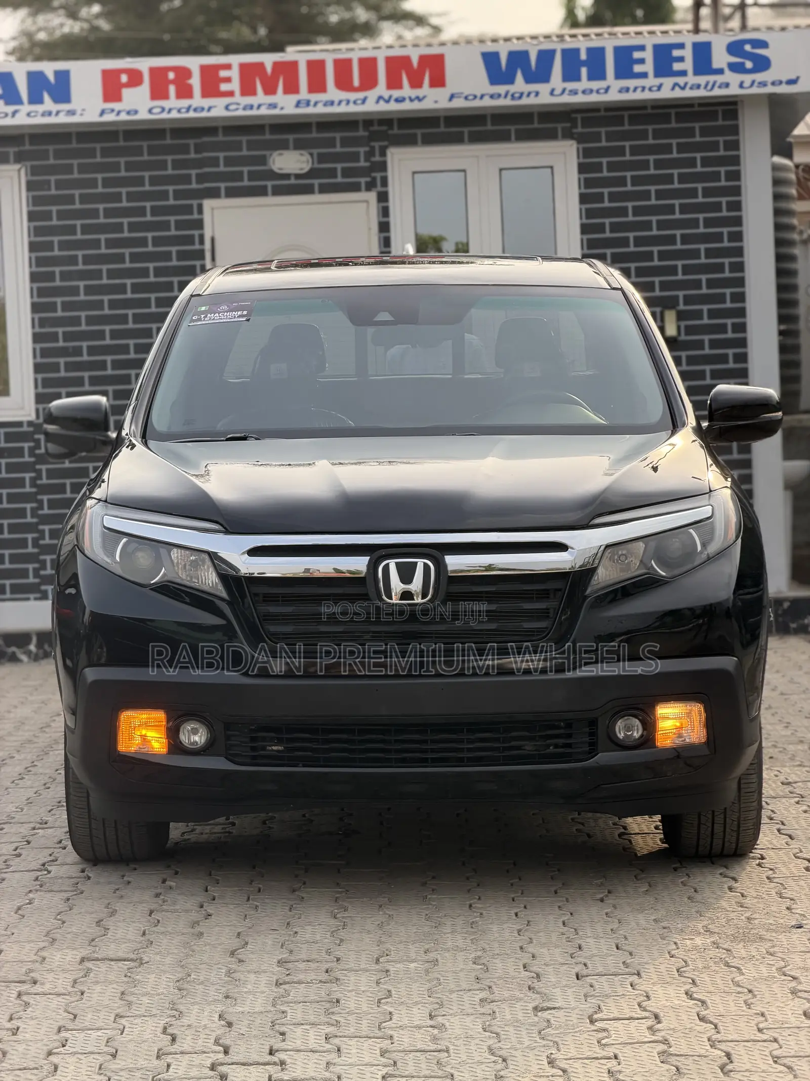 Honda Ridgeline RTS FWD Crew Cab 125.2 in. WB 2017 Black