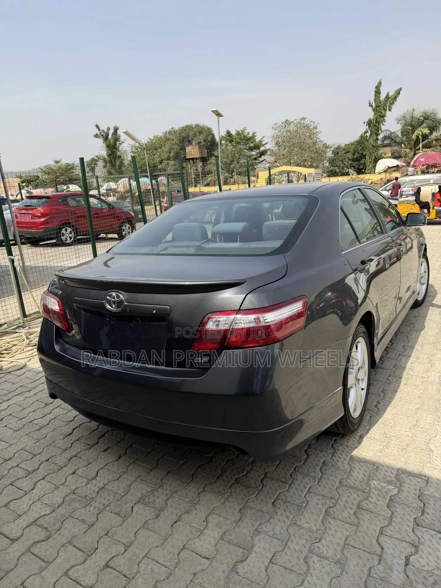 Toyota Camry SE 4dr Sedan (2.4L 4cyl 5A) 2009 Gray