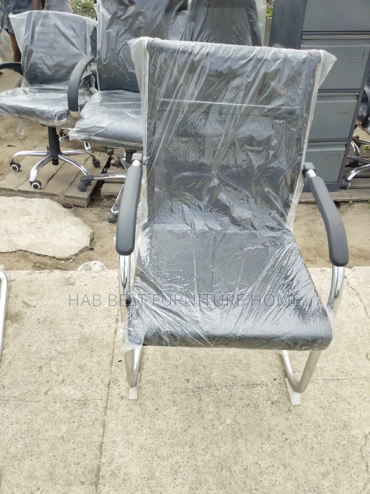 Swivel Office Visitor Chair
