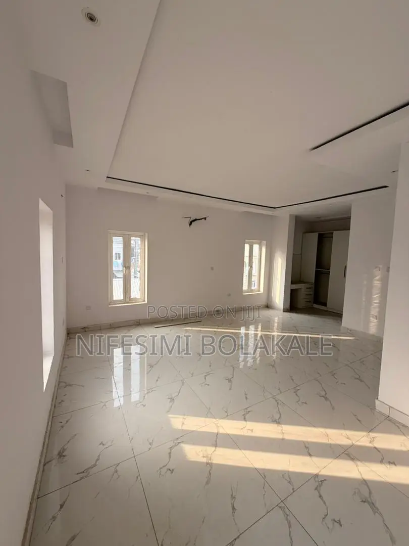 4bdrm Duplex in Kolapo Ishola Gra, for sale